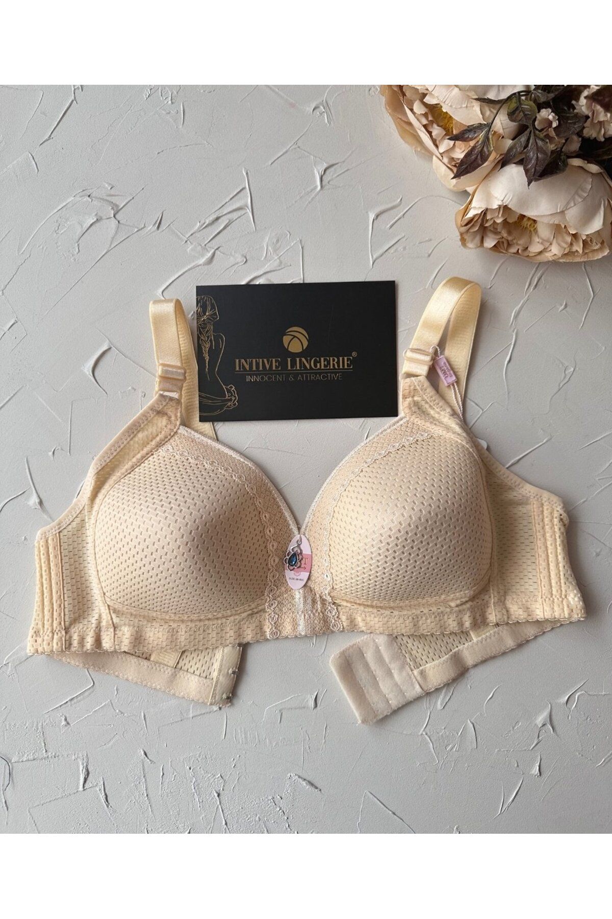 İntive Lingerie Maria Balensiz Delikli Nefes Alan Aksesuarlı Yandan Destekli Kalın Askılı C Cup Toparlayıcı Sütyen