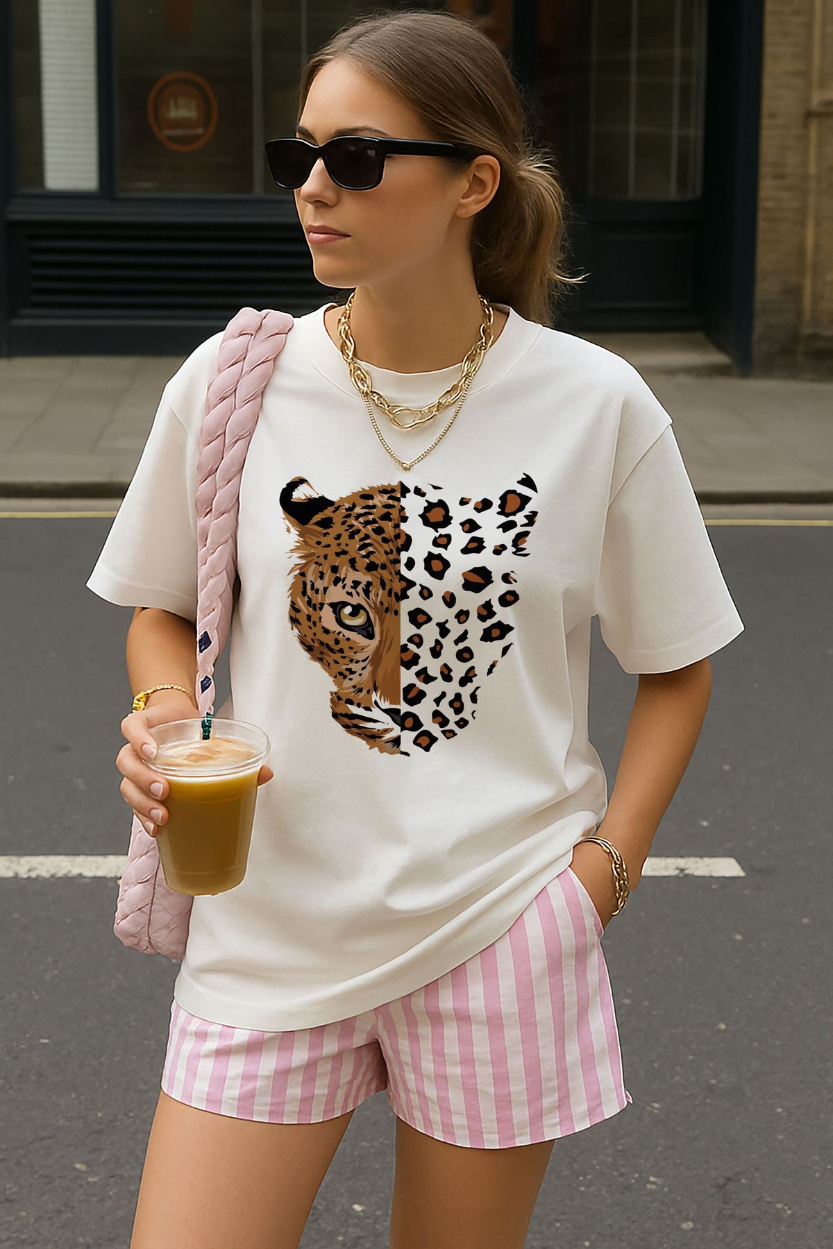 sielta Leopar Baskılı Oversize Kadın Pamuklu Beyaz Tişört T-shirt