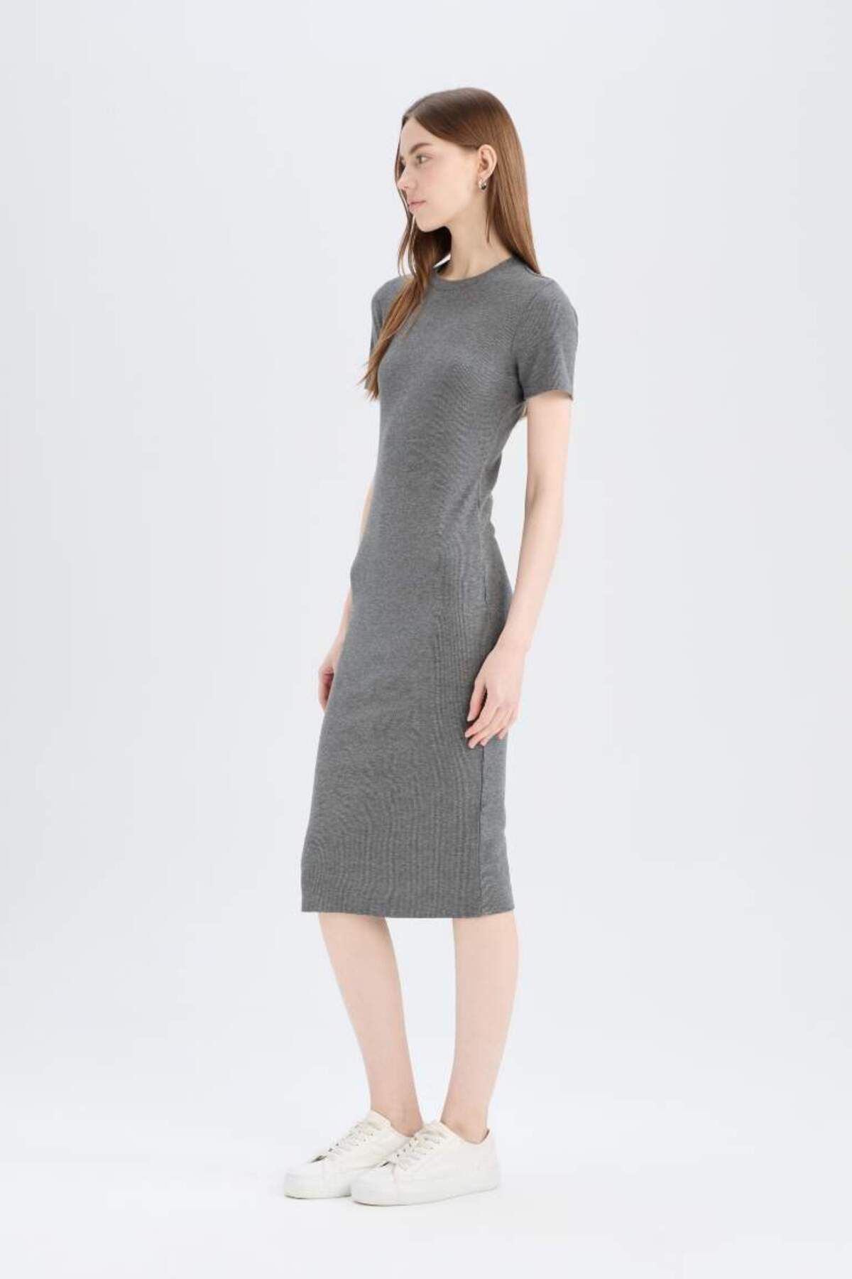 DeFacto Yeni Sezon Bodycon Vücudu Saran Bisiklet Yaka Basic Düz Fitilli Kaşkorse Kısa Kollu Midi
