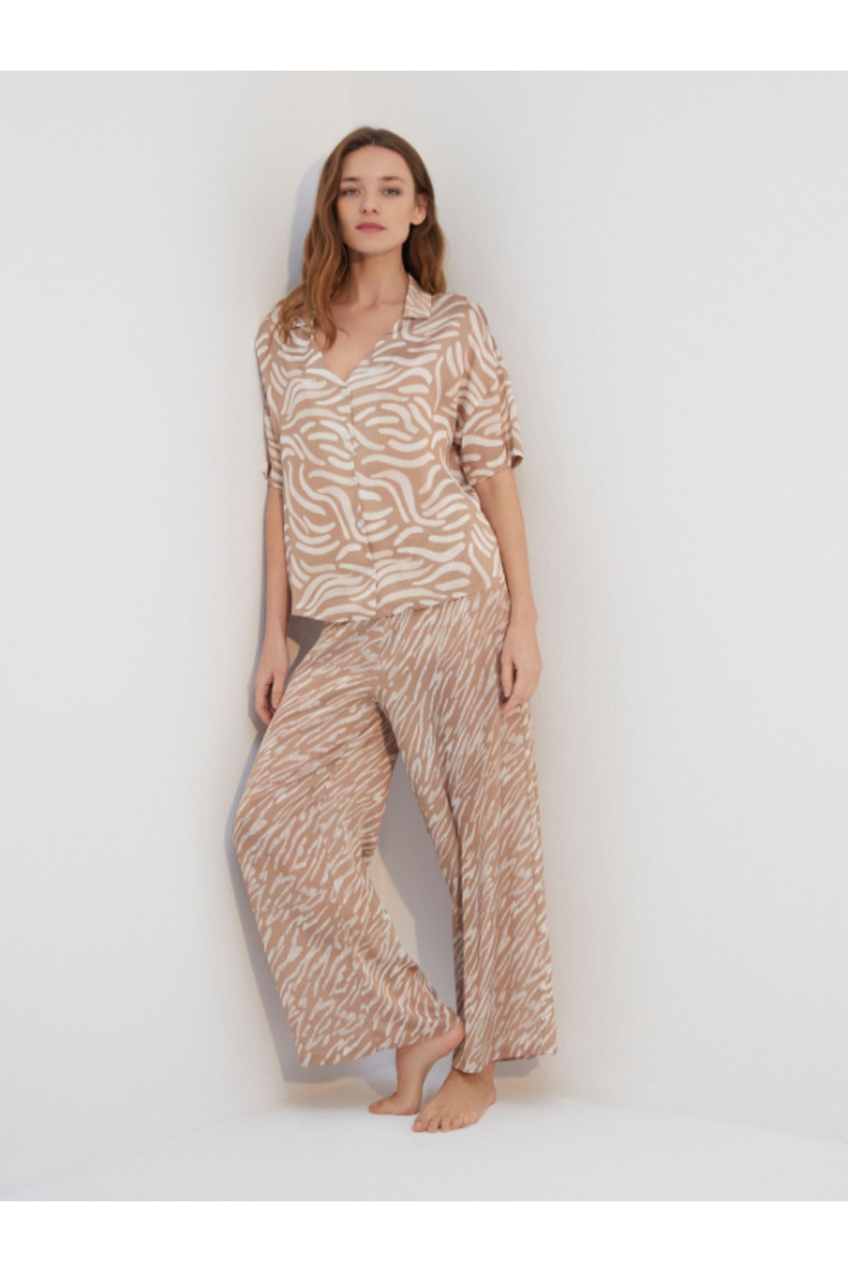BONJOUR MADAME Saten Gömlek Yakalı Pijama Takım 2 Li Set BJM-1710 Kahve