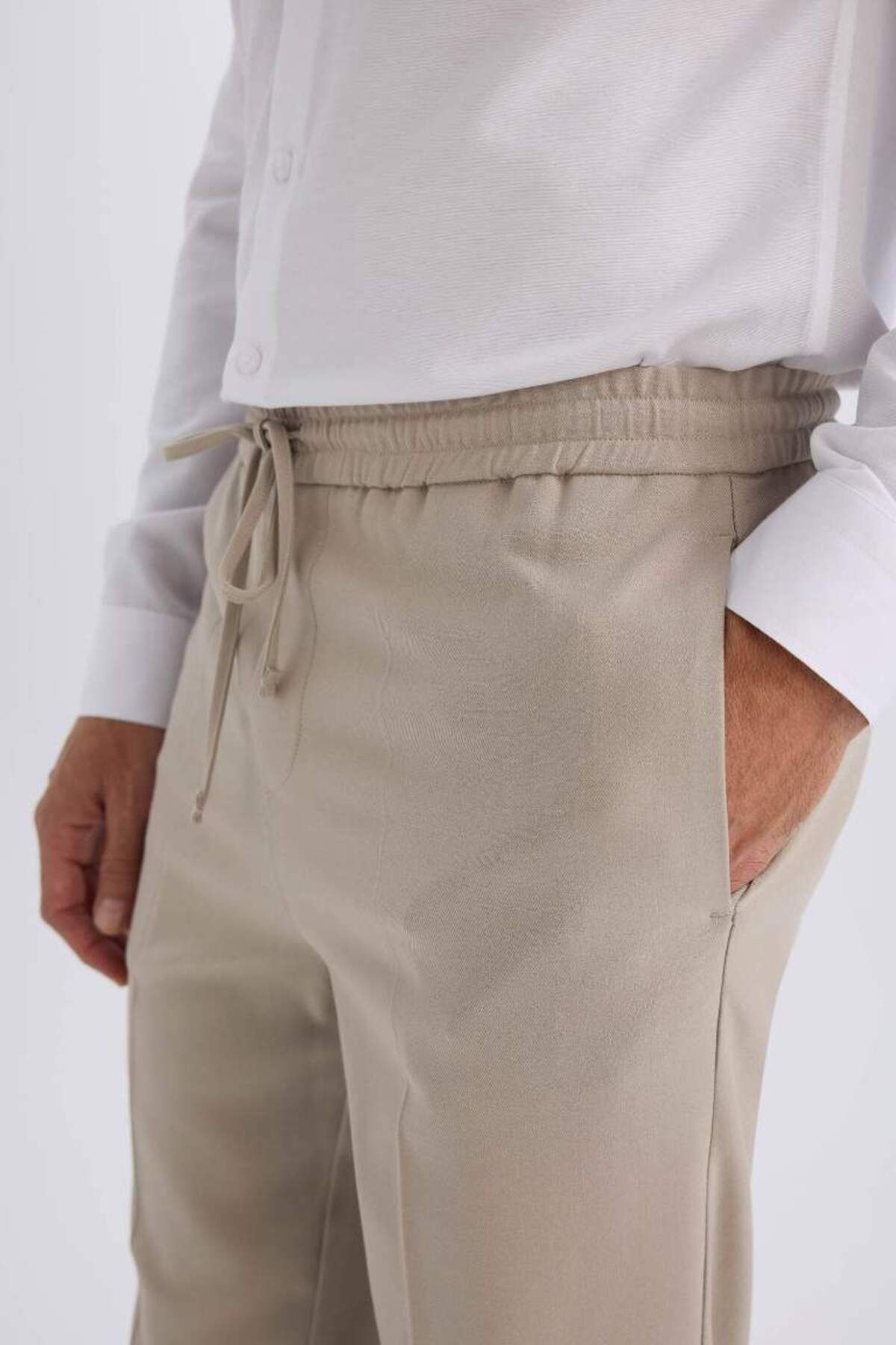 DeFacto-Summer Fabric Jogger Pants with Lacing at the Waist Elastic Straight Leg Stretching in All Directions with Pockets A9943Ax25Sp 5
