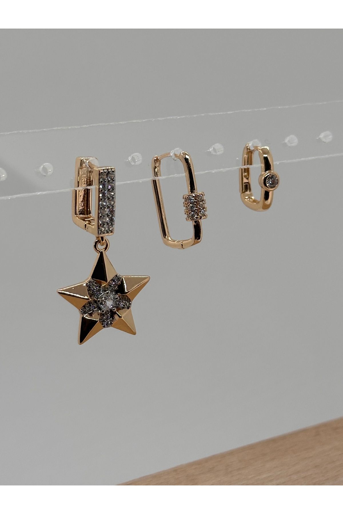 MY1COMPANY 3 lü yıldızlı zirkon taşlı gold küpe