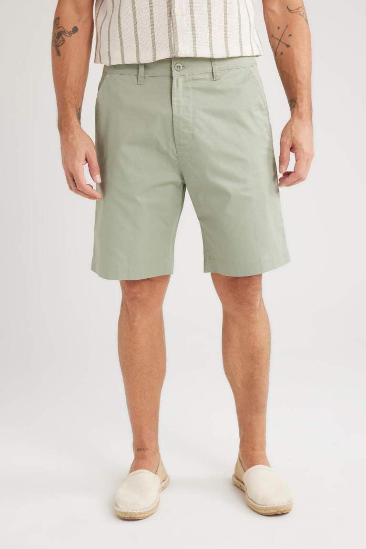 DeFacto Yeni Sezon %100 Pamuk Regular Fit Gabardin Bermuda Şort