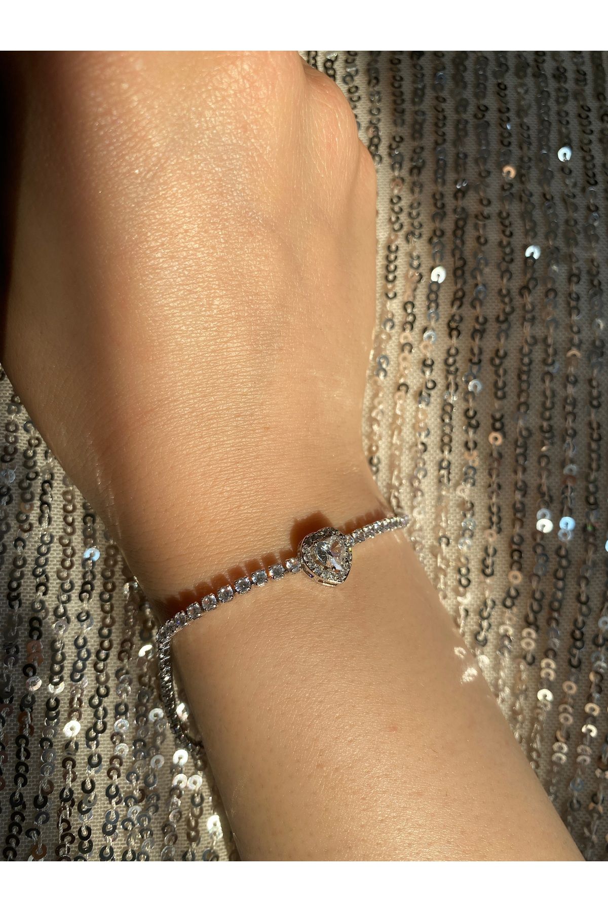 Gök Accessories Kalp Taş Detaylı Zarif Taşlı Bileklik