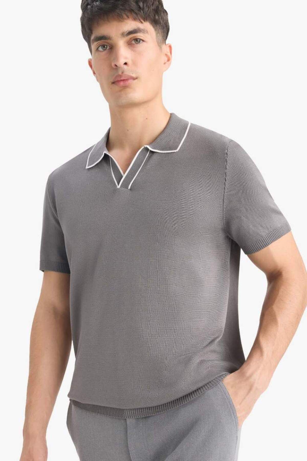 DeFacto Yeni Sezon Modern Fit Kısa Kollu Triko Polo Tişört