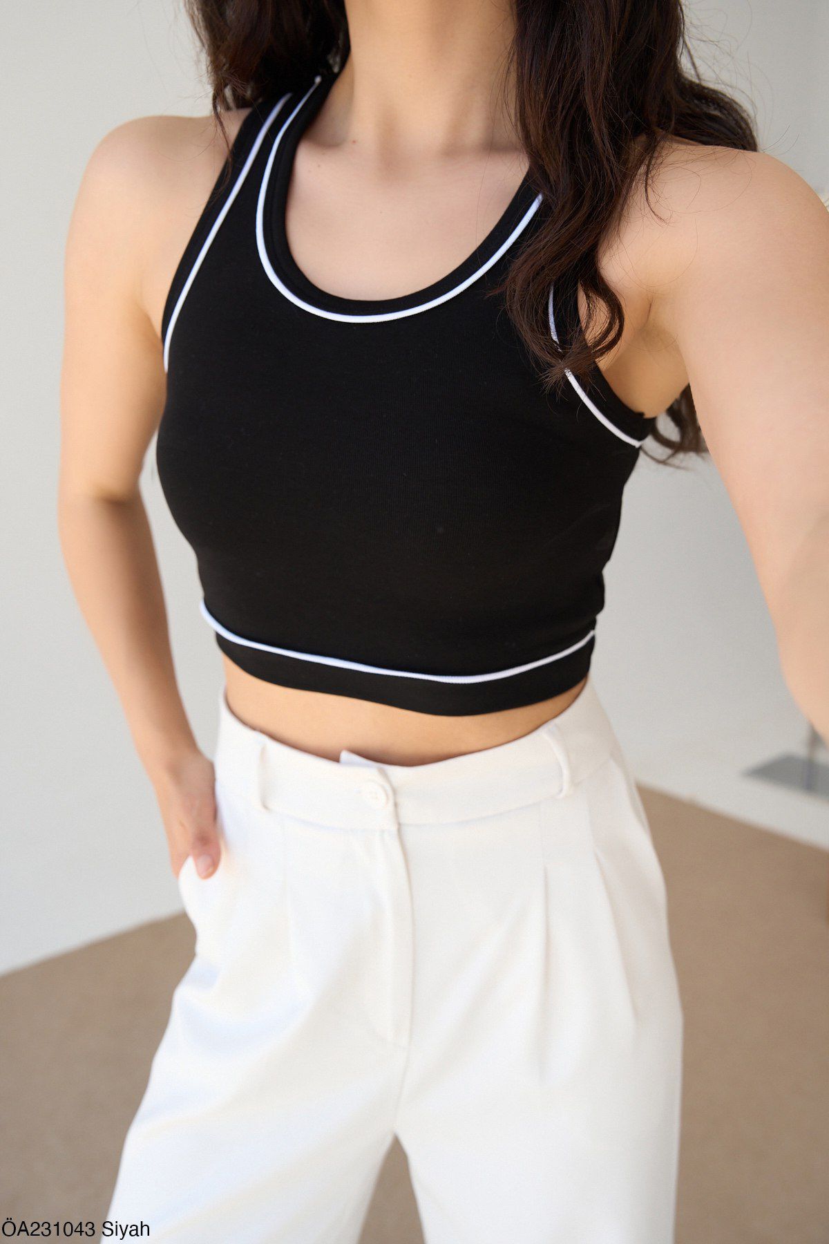 STOREBARS Kadın Kalın Askılı Şeritli Crop