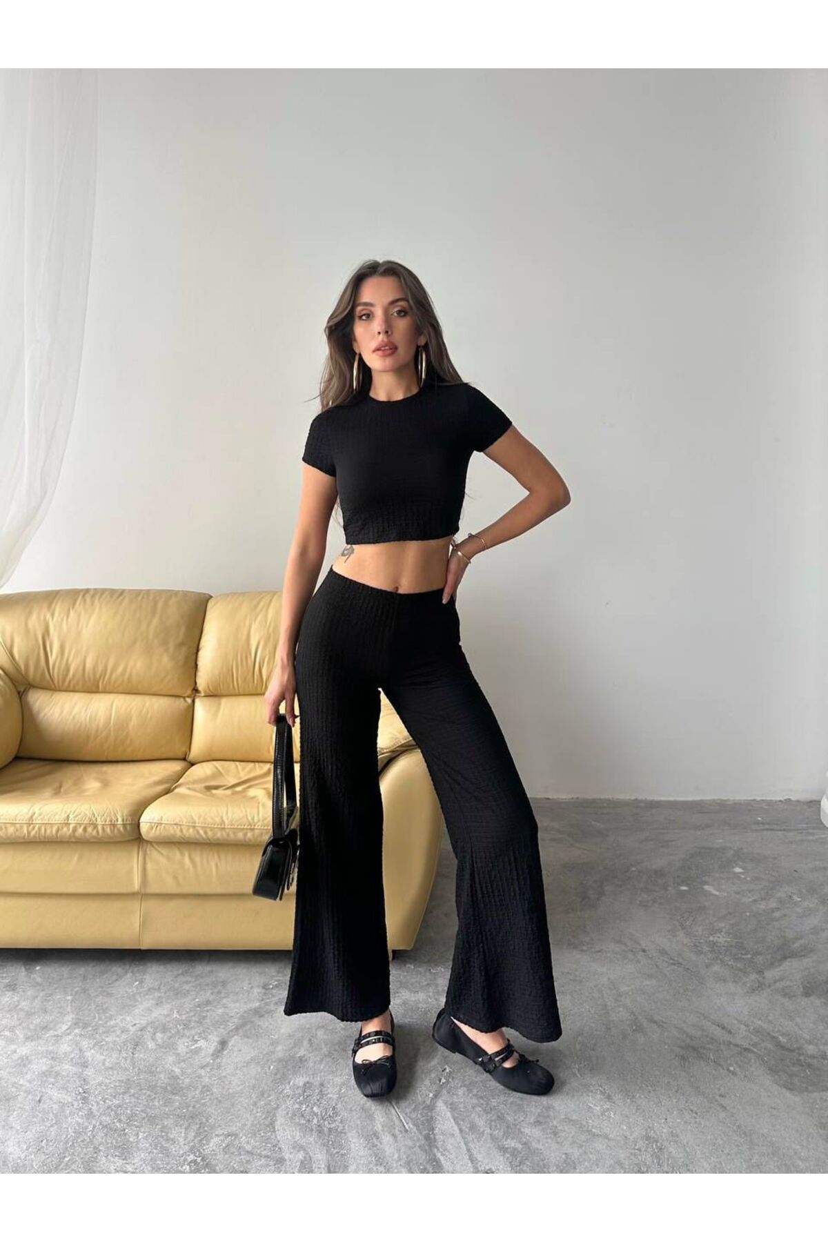 MuBe Offical Siyah Gofre Alt-Üst Crop Takım
