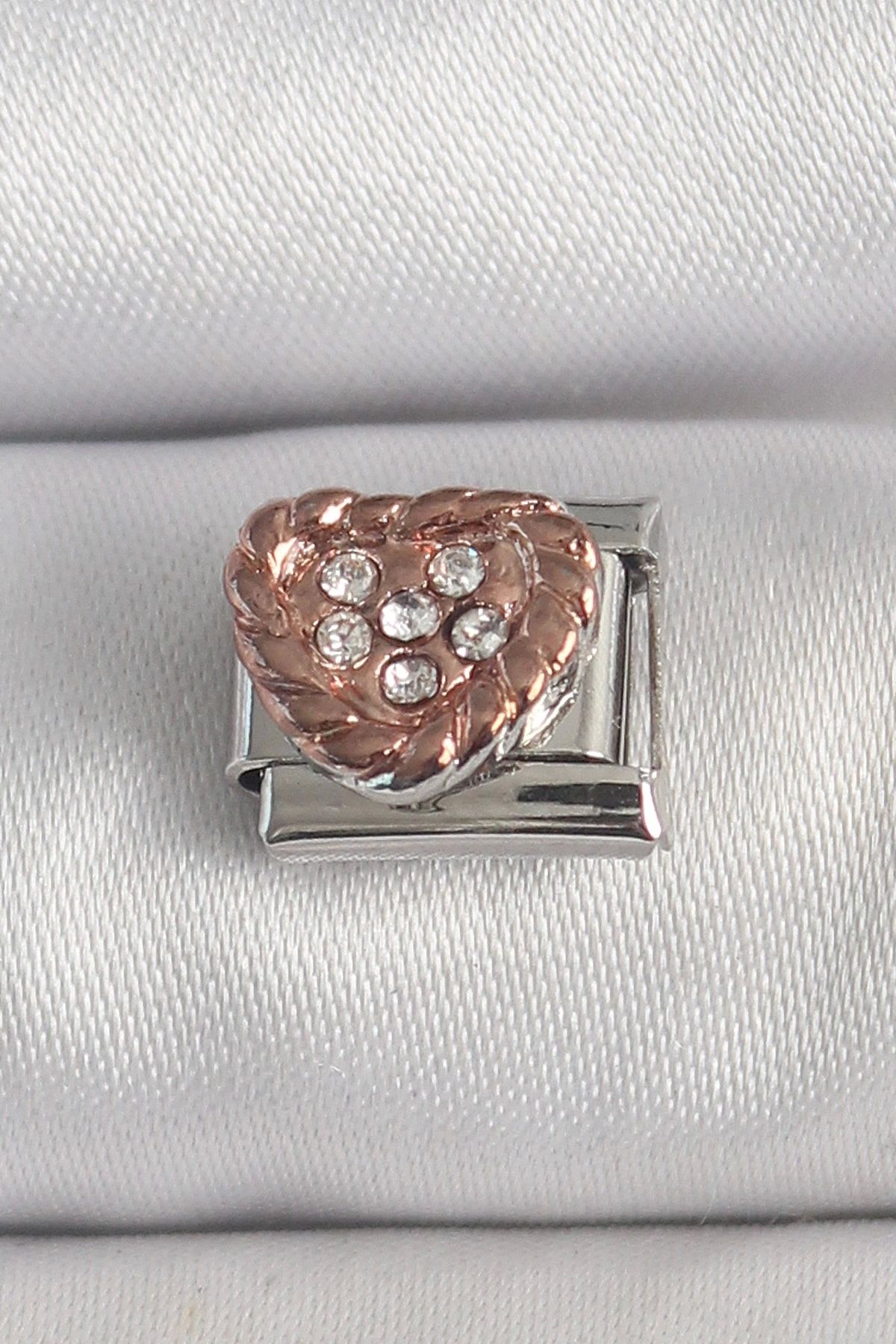 OurStyles 316L Çelik Gümüş Renk Zirkon Taşlı Bronz Kalp İşlemeli Nomination Charm