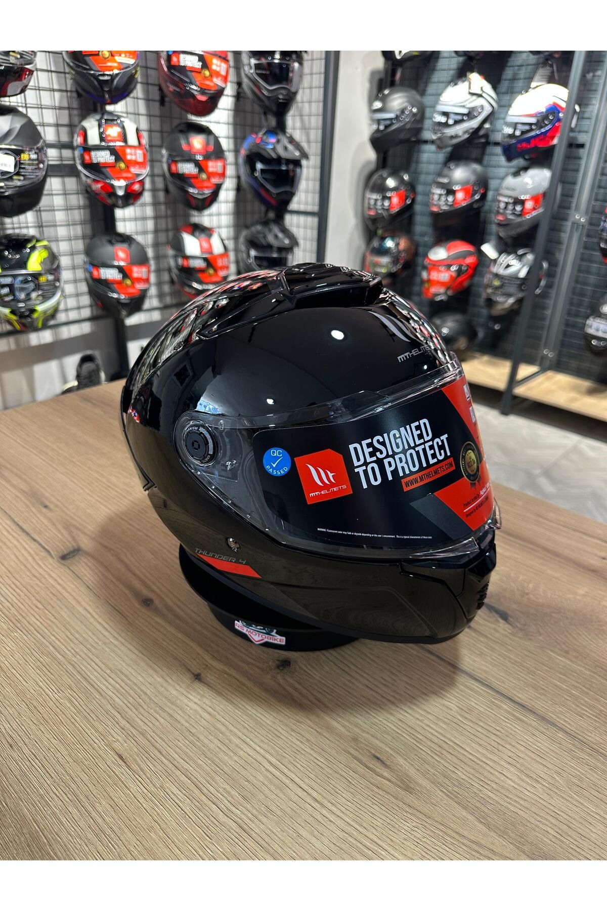 MT Helmets Thunder 4 Parlak Siyah Kask ŞEFFAF VİZÖRLÜ