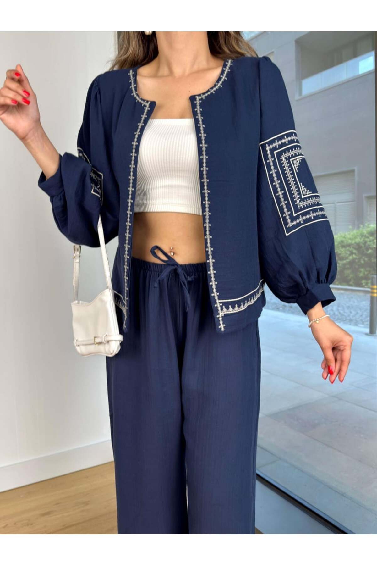 nays butik Müslin Kumaş Nakış Detay Kısa Kimono