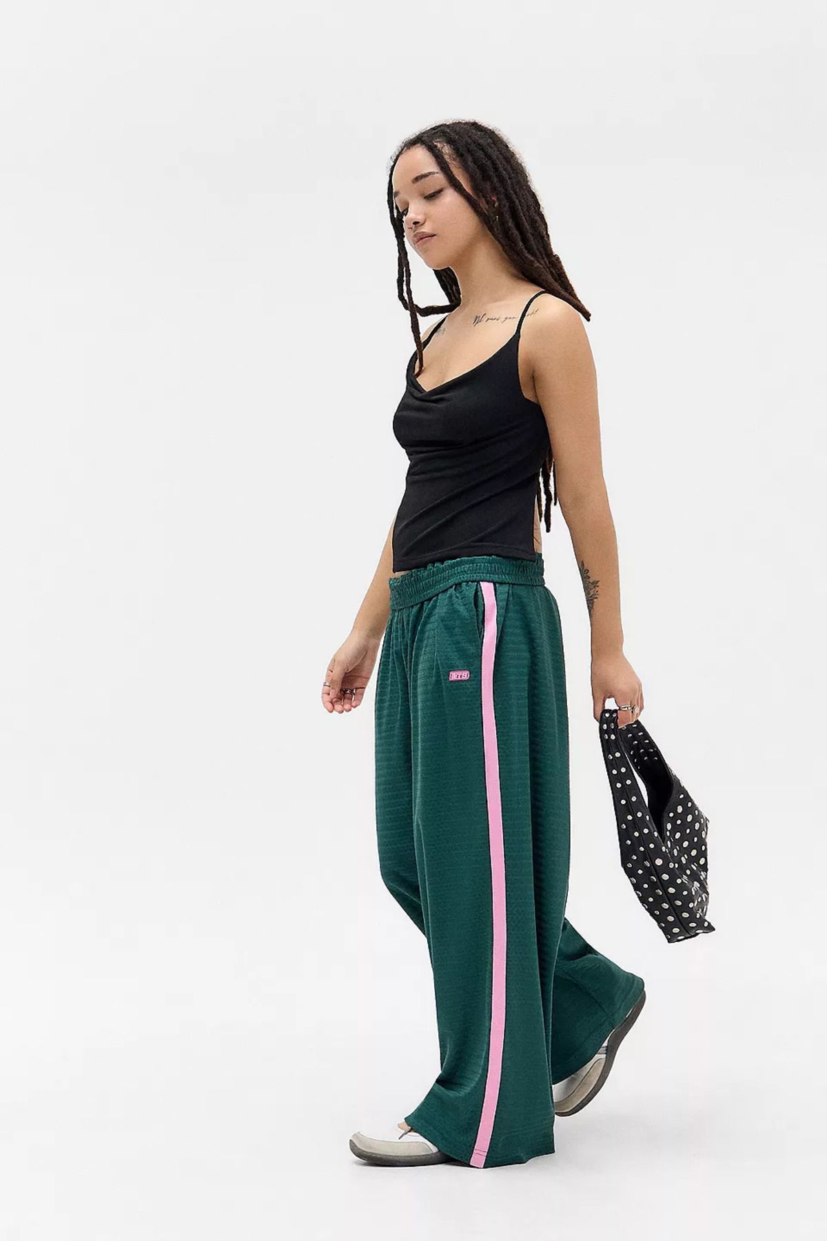 MAXLEVEL MODA SIRT DEKOLTELİ DEGAJE YAKA ASKILI KISA BLUZ