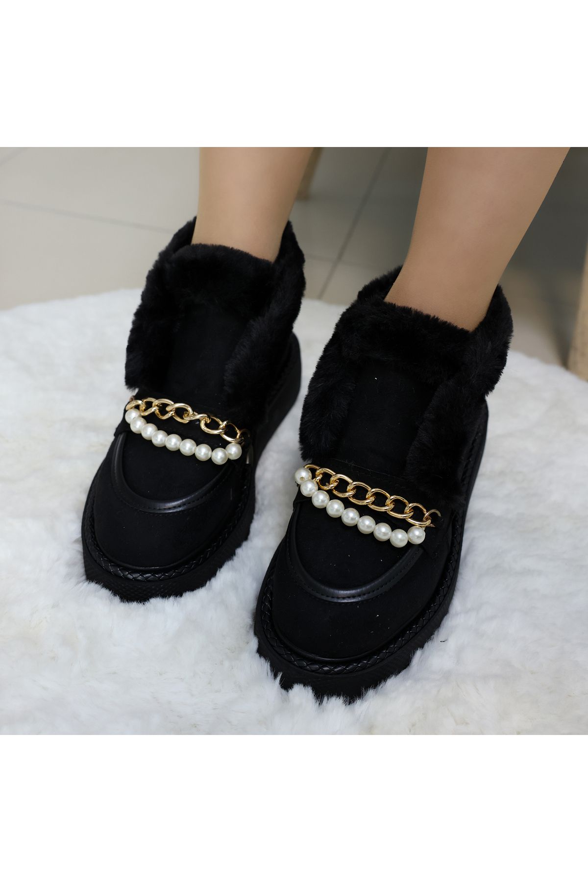EVASAMLİSHOESBAG Süet İnci Detaylı Kürklü Kadın Bot Siyah