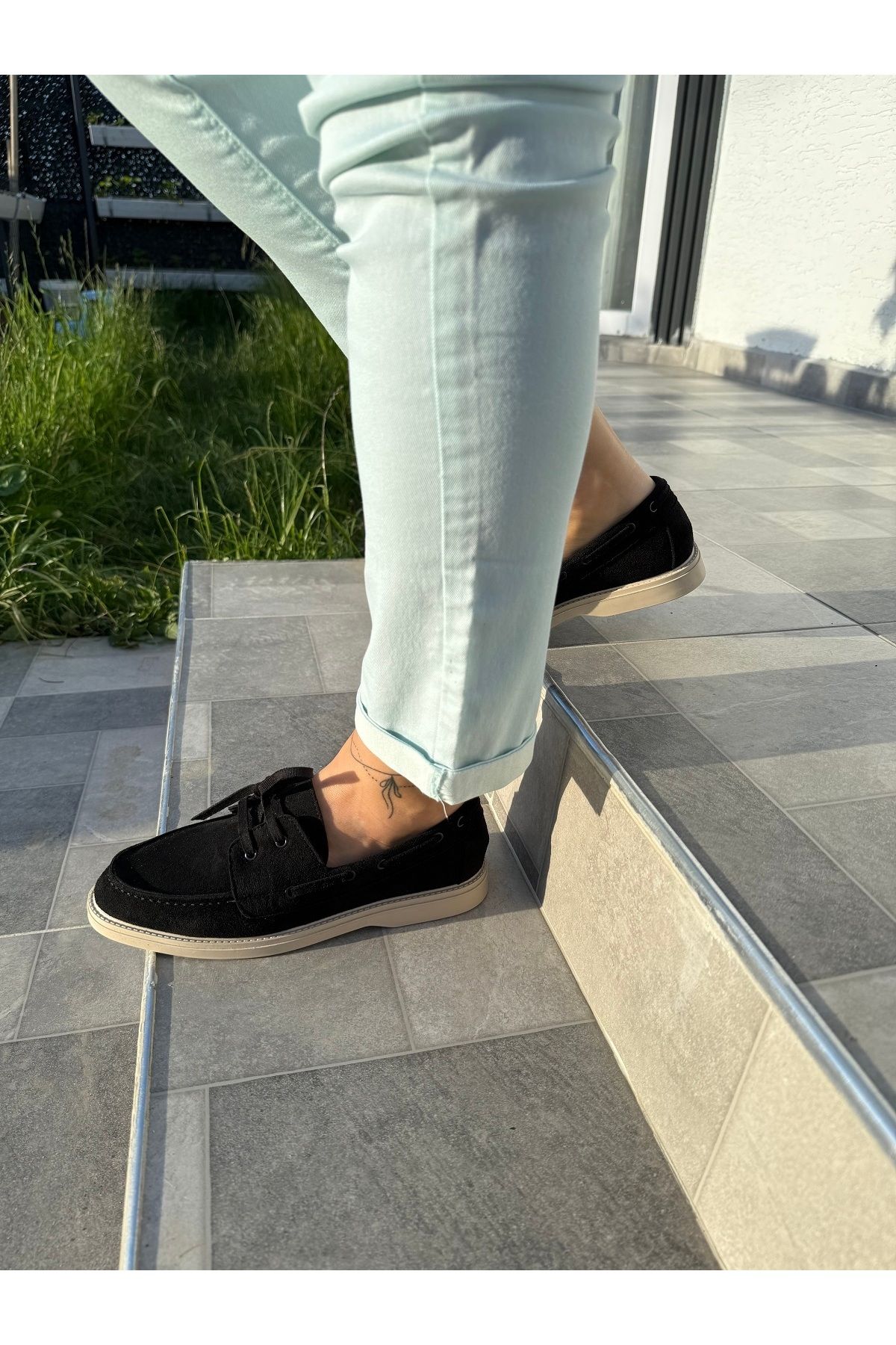 BURCU COLLECTİON Sandra Bağcık Detaylı Siyah Süet Kadın Loafer