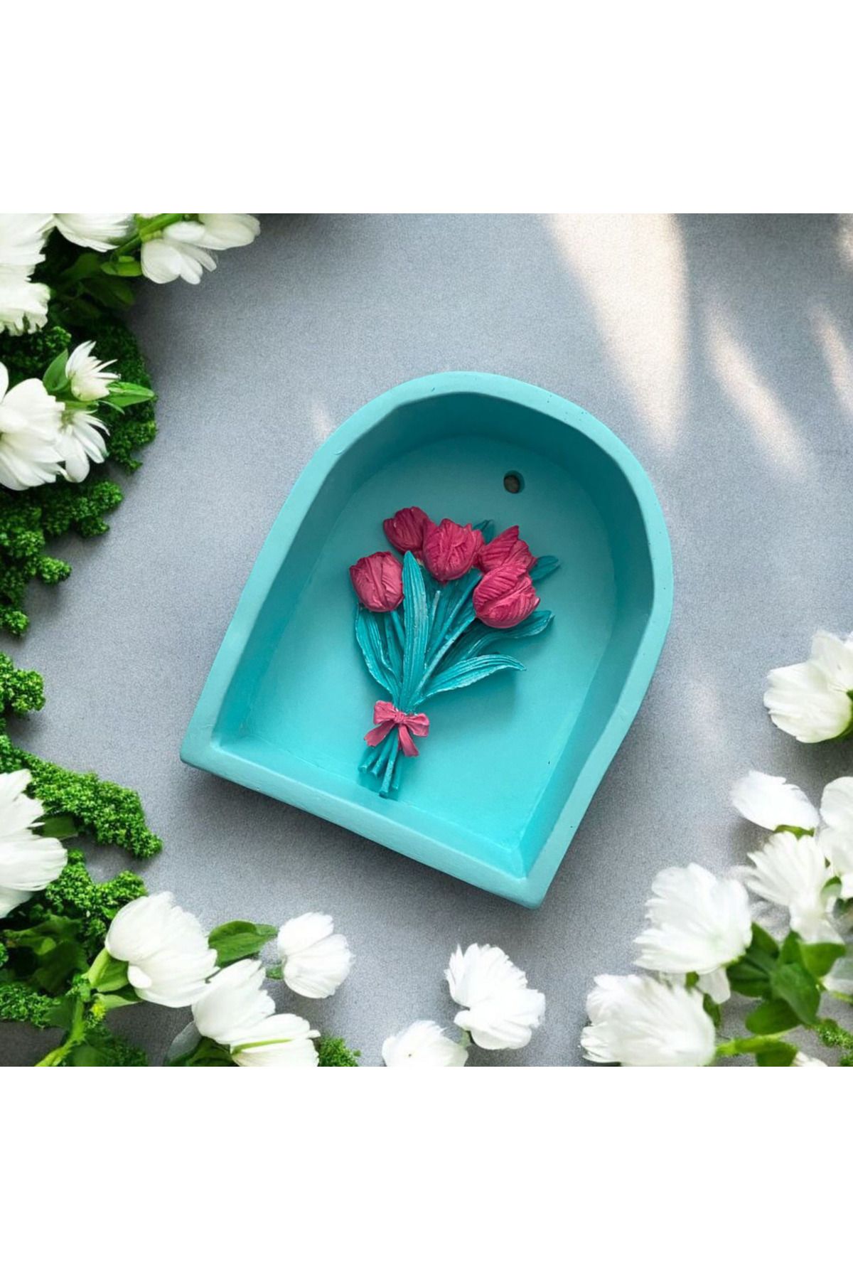 Season to Shine Üç Boyutlu Pembe Lale Süslemeli Mint Yeşili Duvar/Masa Üstü Seramik Obje