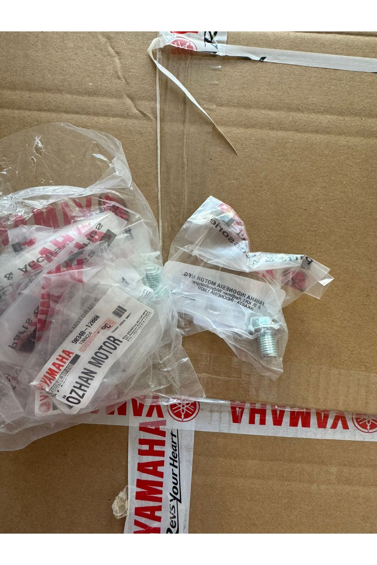 Yamaha R25 MT25 YAĞ BOŞALTMA VİDASI TAPA