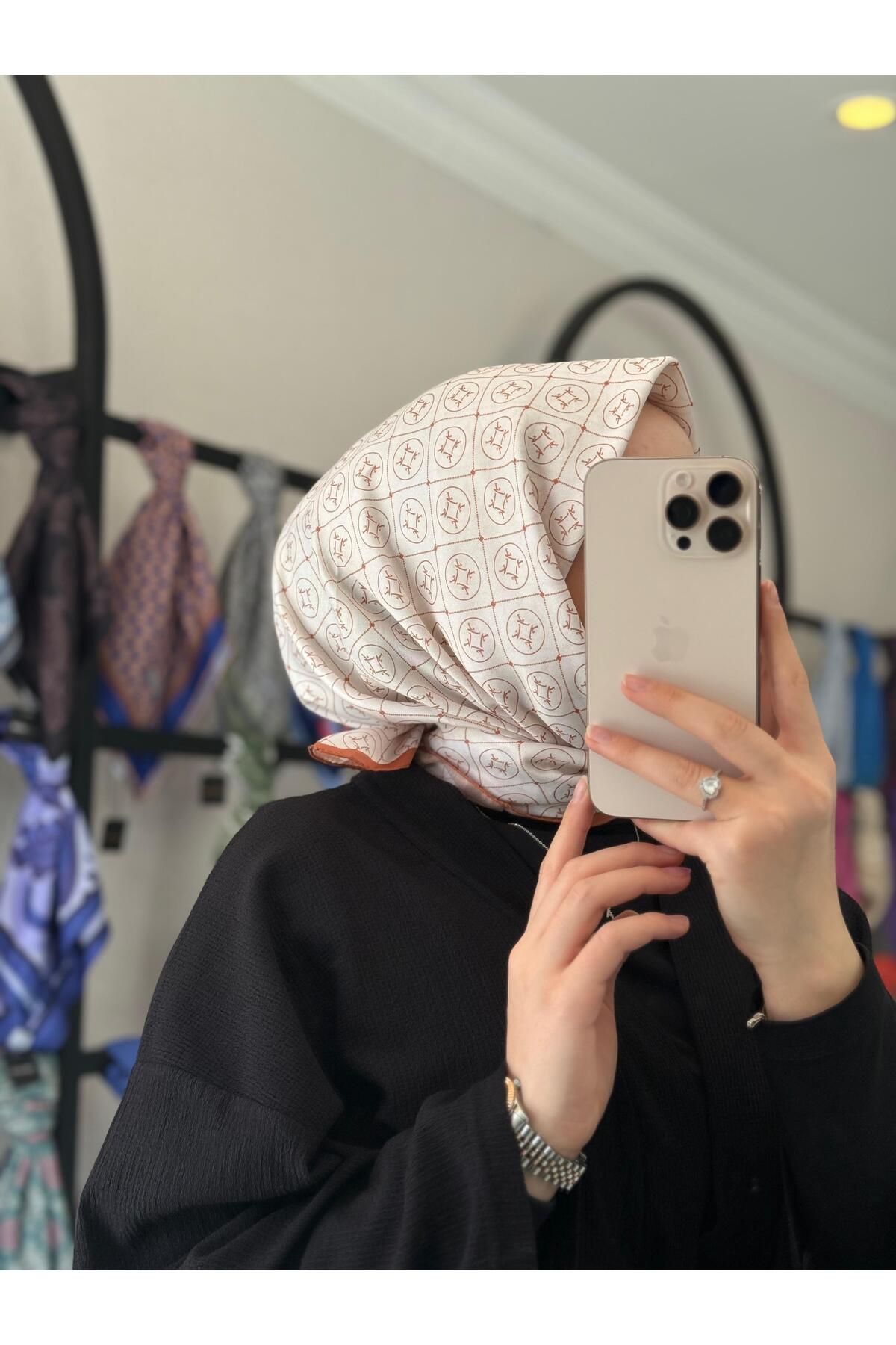 MONOOR CARDİN DESEN SOFT EŞARP
