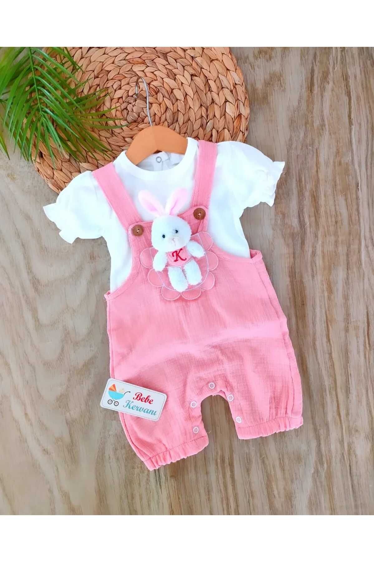 bebe kervanı Kız Bebek Pembe %100 Pamuklu Muslin Kumaş Slopetli Ayıcık Oyuncaklı Tulum Seti BBK1428