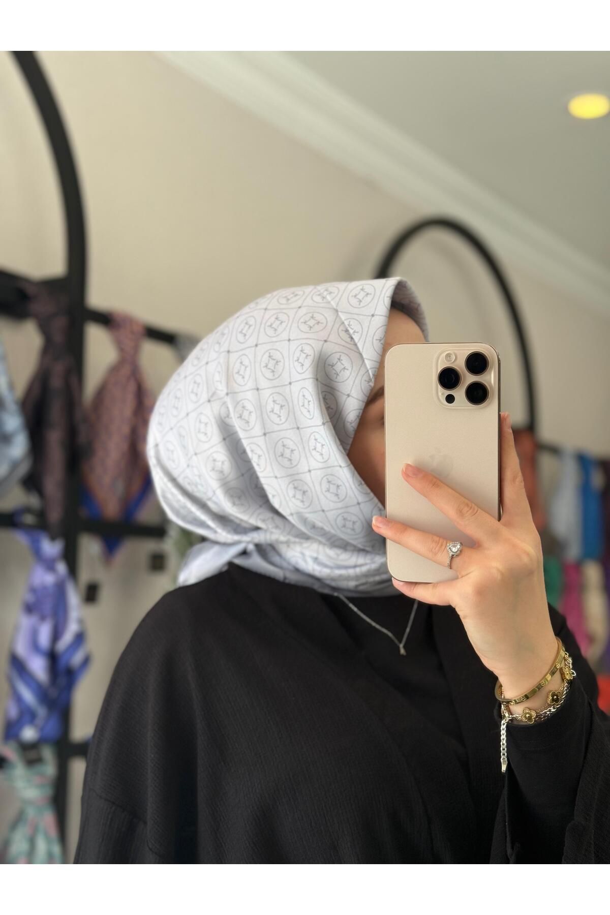 MONOOR CARDİN DESEN SOFT EŞARP