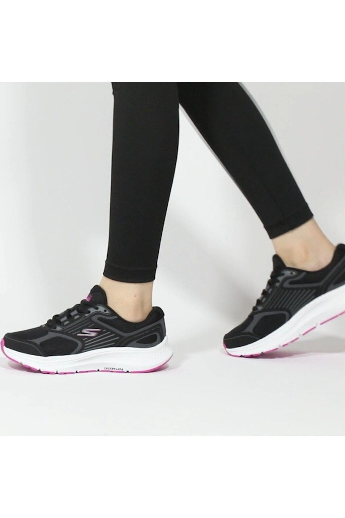 SKECHERS Go Run Consistent 2.0-Advantage Kadın Siyah Koşu Ayakkabısı