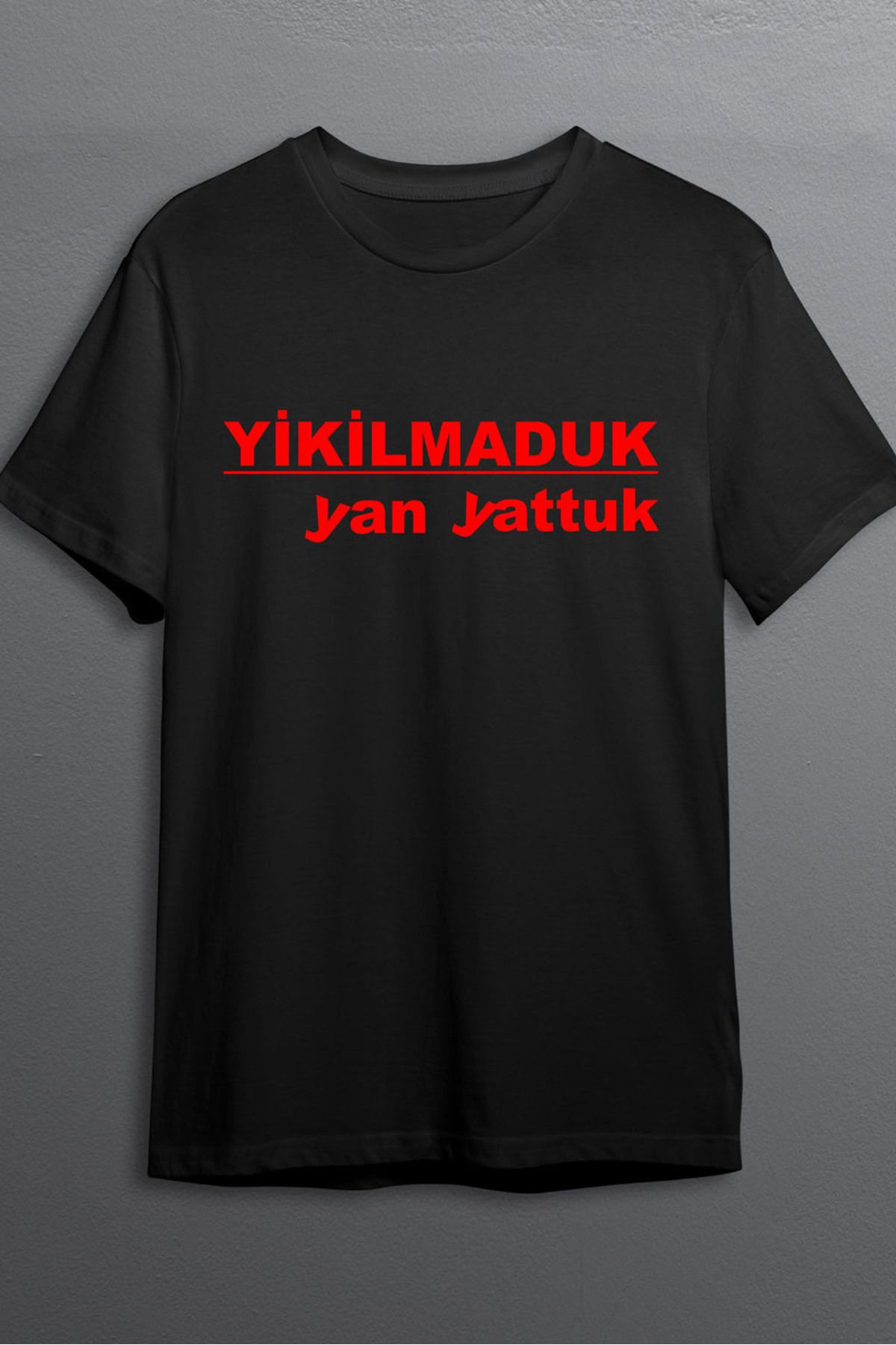 MLH STORE Yıkılmaduk Yan Yattuk Baskılı Pamuklu Likralı T-shirt (Kırmızı Yazılı Siyah) XL Beden