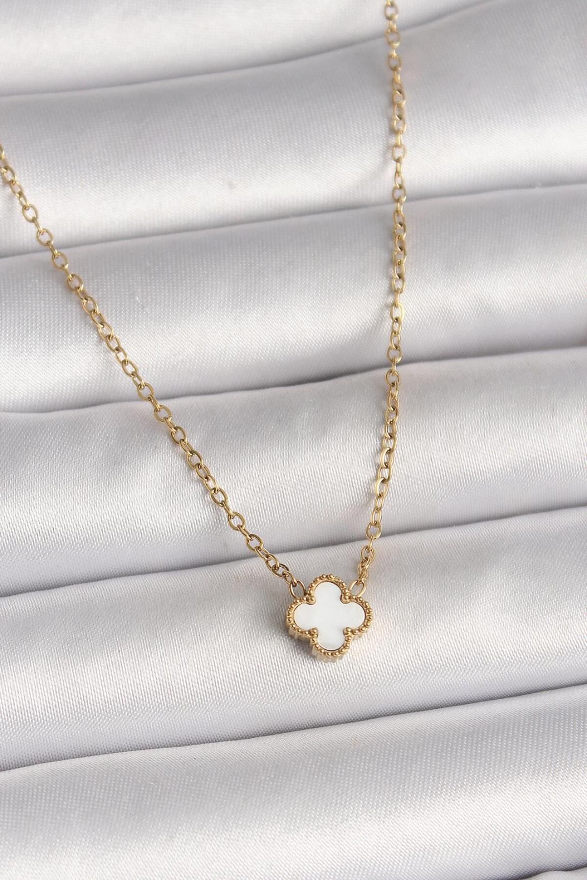 Cubmedikal 316L Çelik Gold Renk Beyaz Yonca Model Kadın Kolye