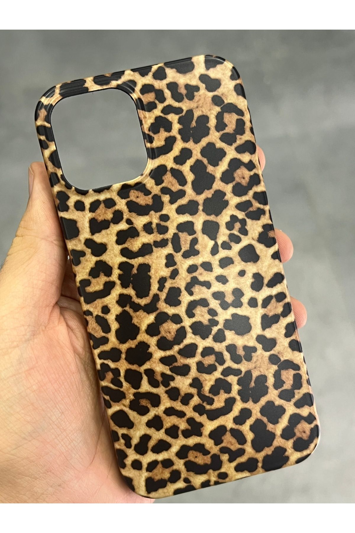 EDELFU iPhone 12 ve 12 PRO [6.1 inç] Uyumlu Hologram Leopar Desenli Kılıf – Parlak & Koruyucu