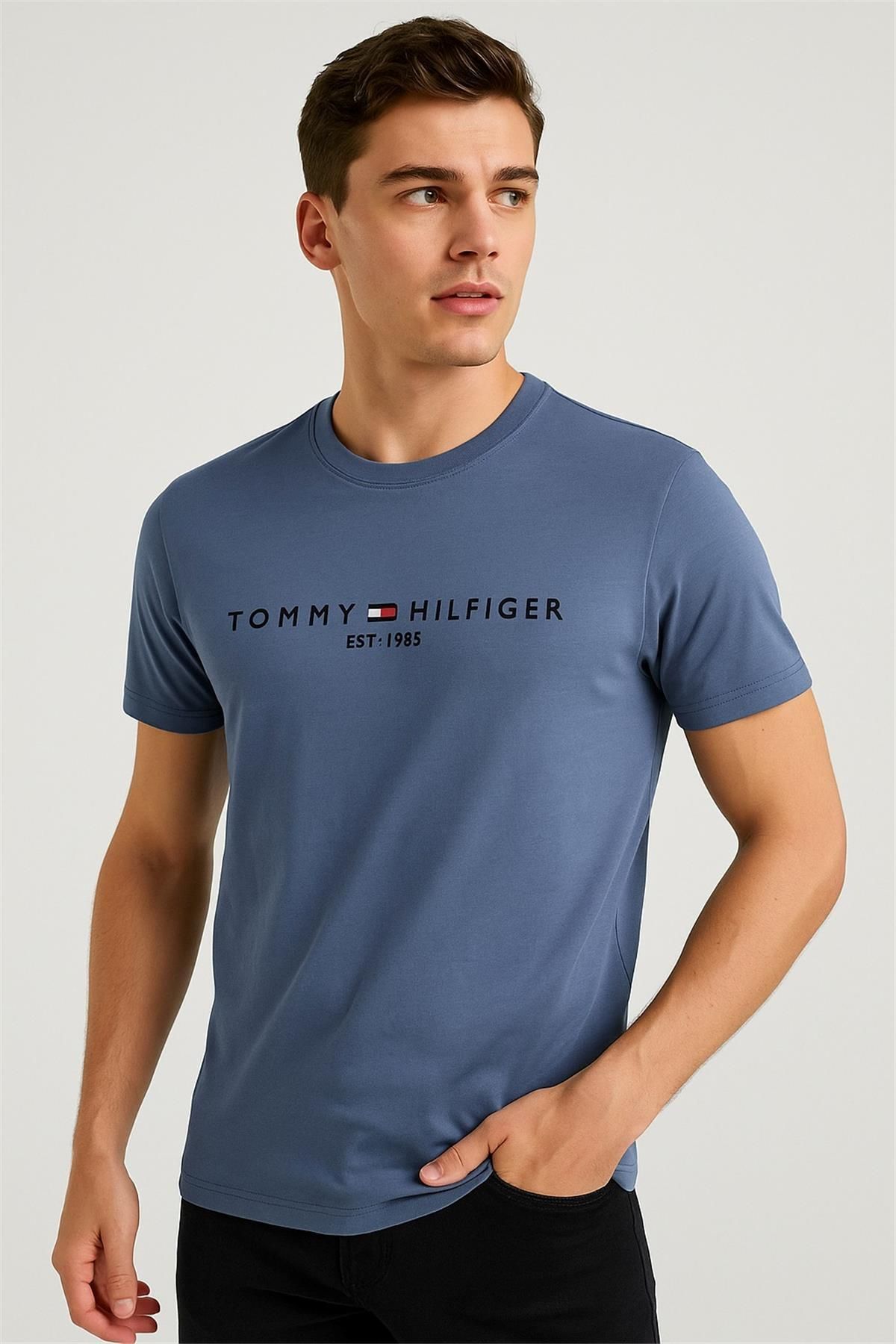 Tommy BİSİKLET YAKA NAKIŞLI T-SHİRT ÇAMUR MAVİSİ