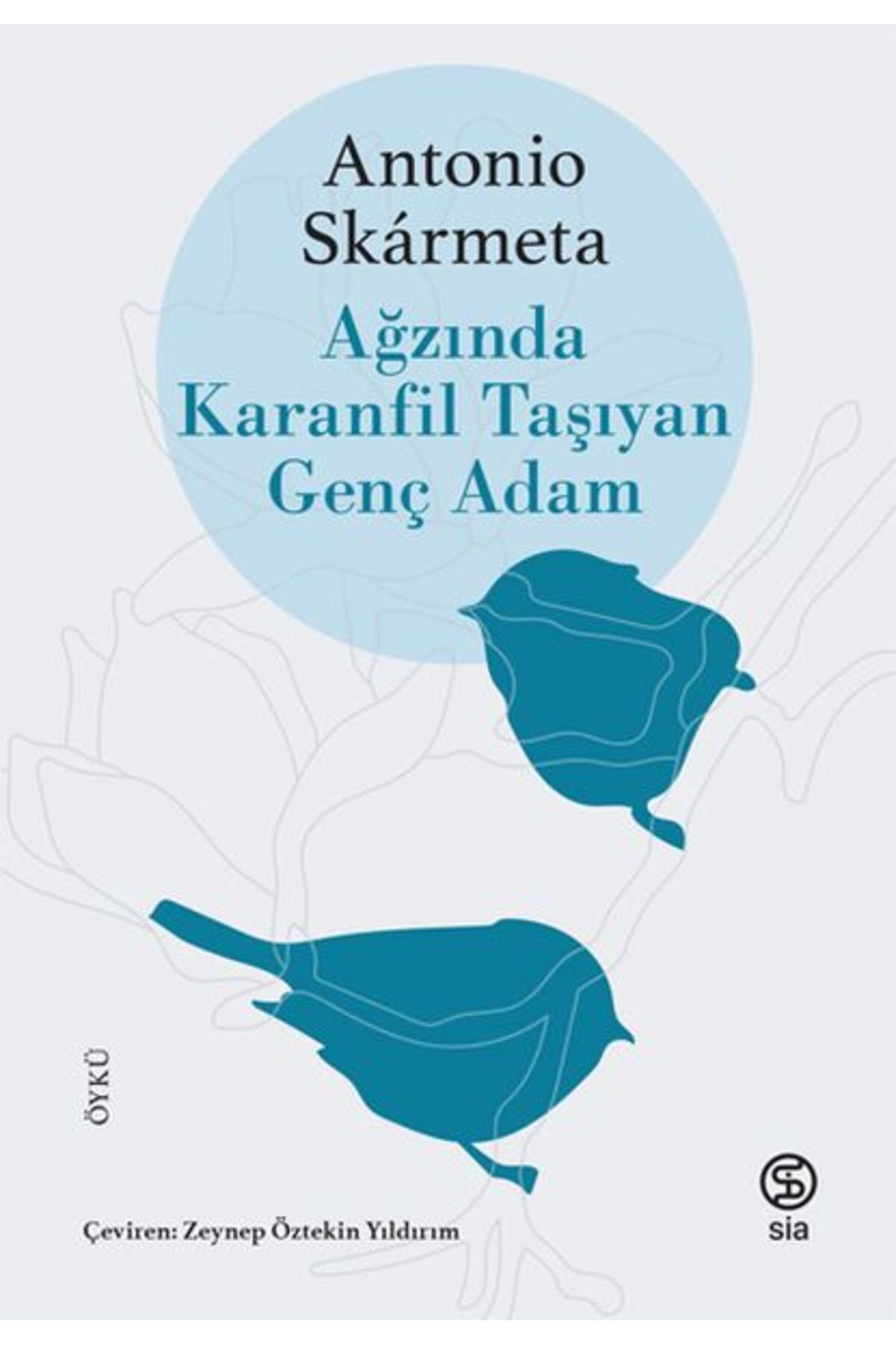 Sia Kitap Ağzında Karanfil Taşıyan Genç Adam