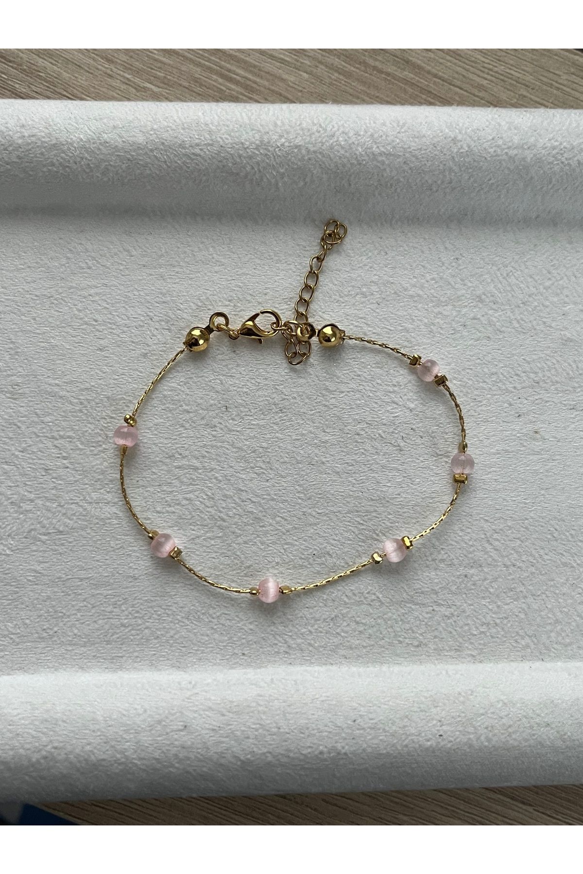 Pel Design Minimal Pembe Kedi Gözü Altın Kaplama Bileklik