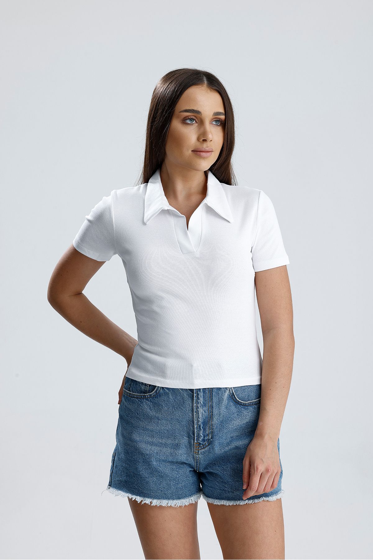 İVVİ Kadın Polo Yaka Kısa Kollu Slim Fit Tişört