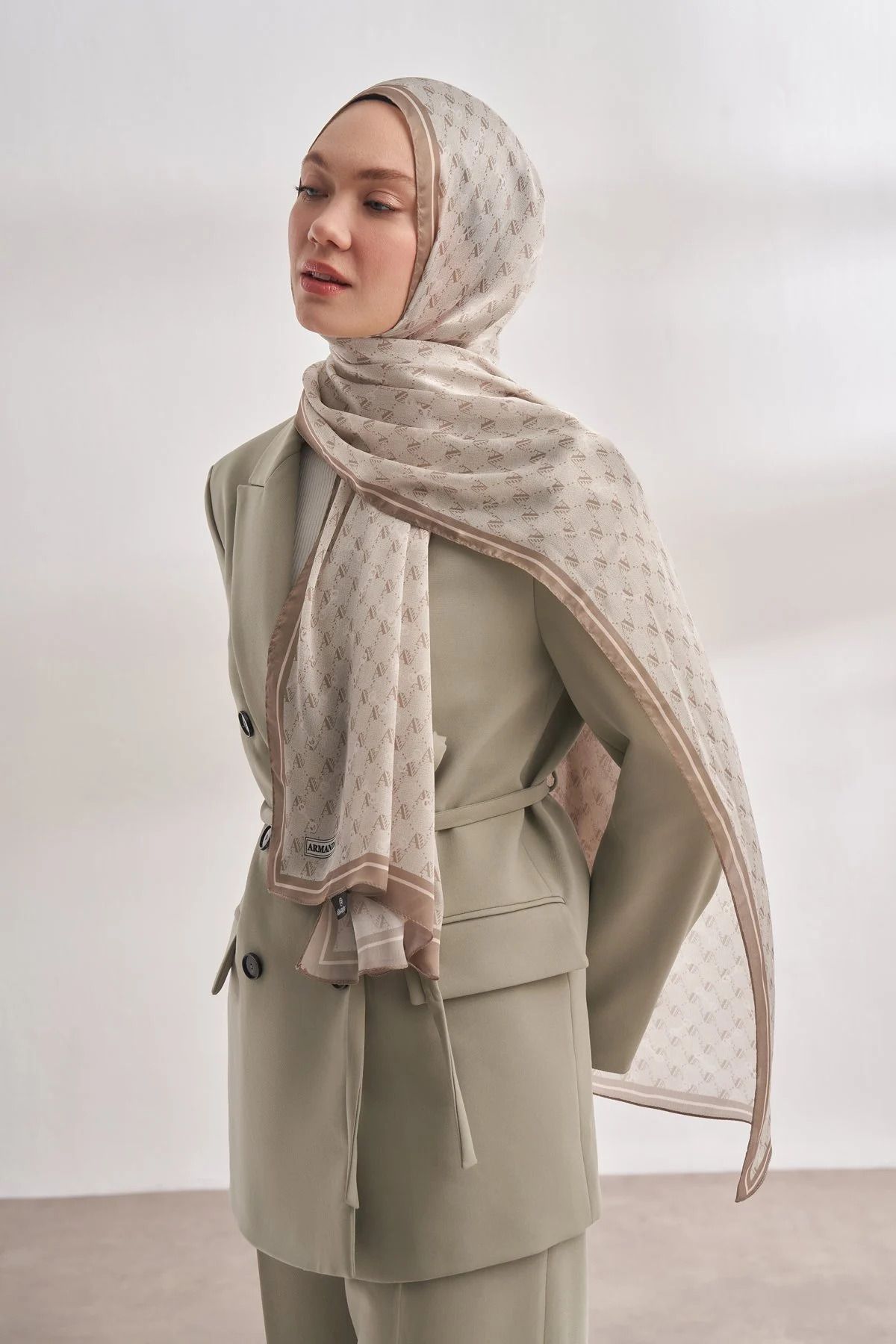 ARMANDA İthal Vual Monogram Desen Şal - Naturel
