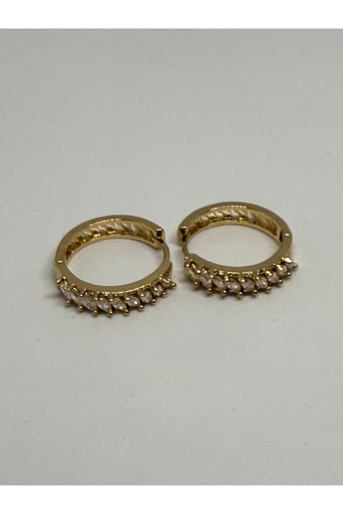 Gulsah's Store Çelik gold mini taş detaylı küpe