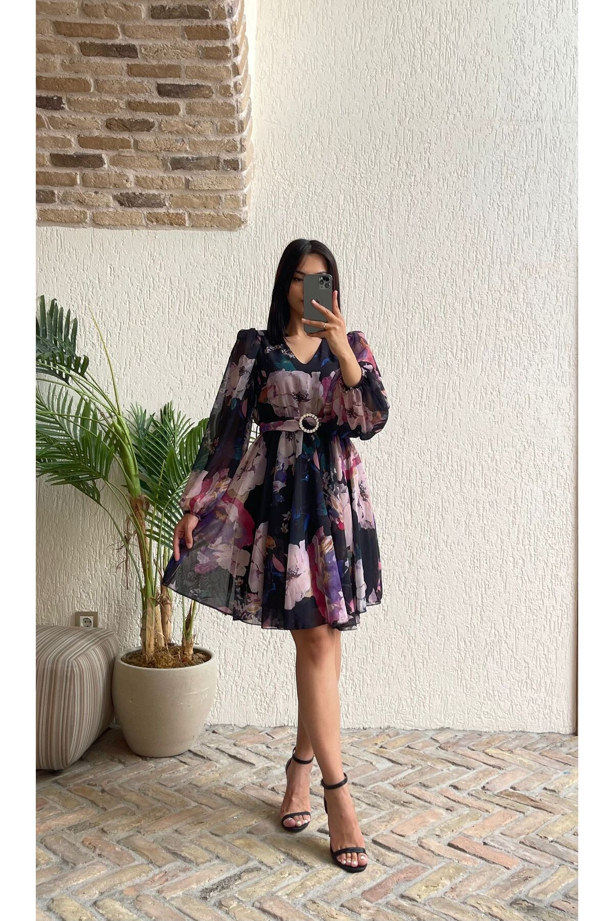 Nida Boutique Uzun Kol Astarlı V Yaka Kuşaklı Beli Lastikli Şifon Elbise
