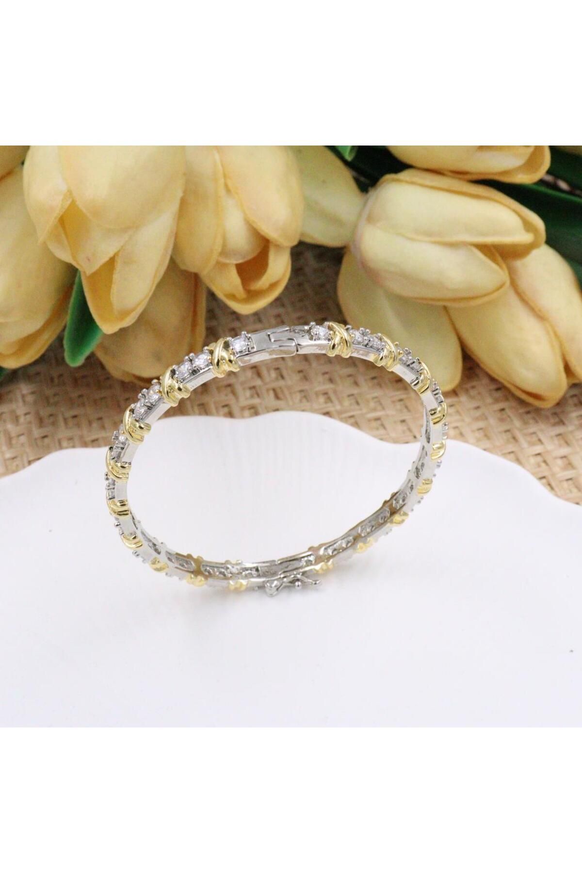 mercanjewelry VİP. Seri X Model Rodyum Kaplama Gold Detaylı Zirkon Taşlı Kelepçe Bileklik