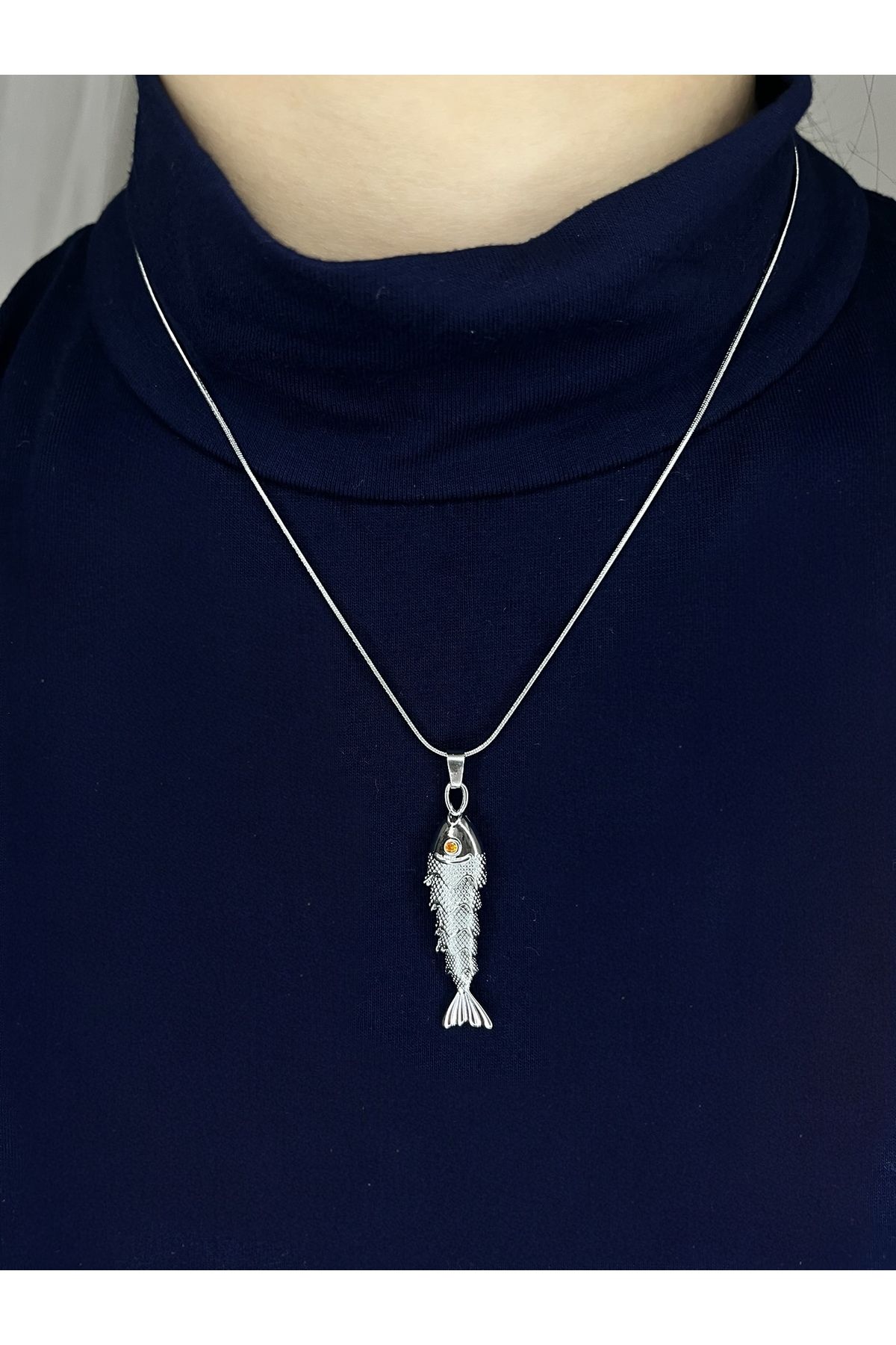 HNG JEWELRY GÜMÜŞ RENK ÇELİK BALIK KOLYE