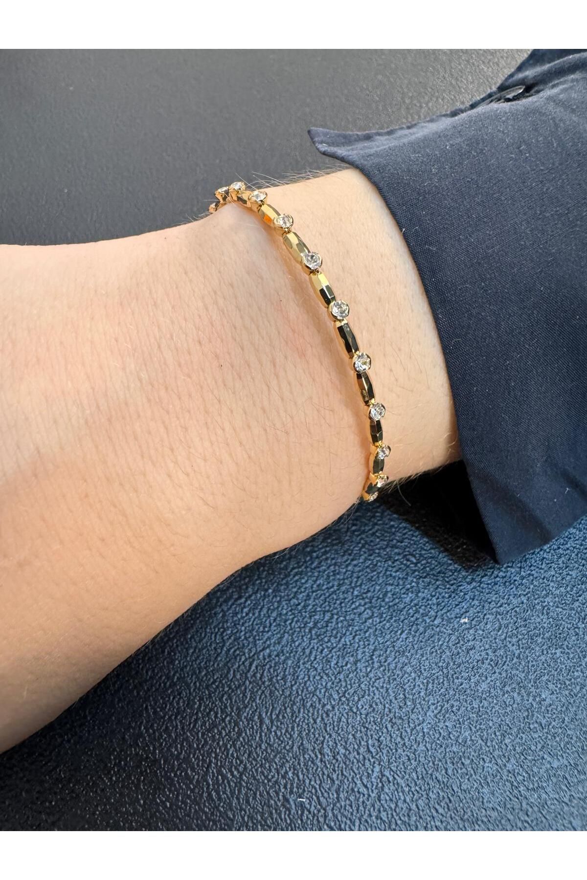 Tue Jewellery 14k Ayar Zirkon Taşlı Tasarım Kelepçe
