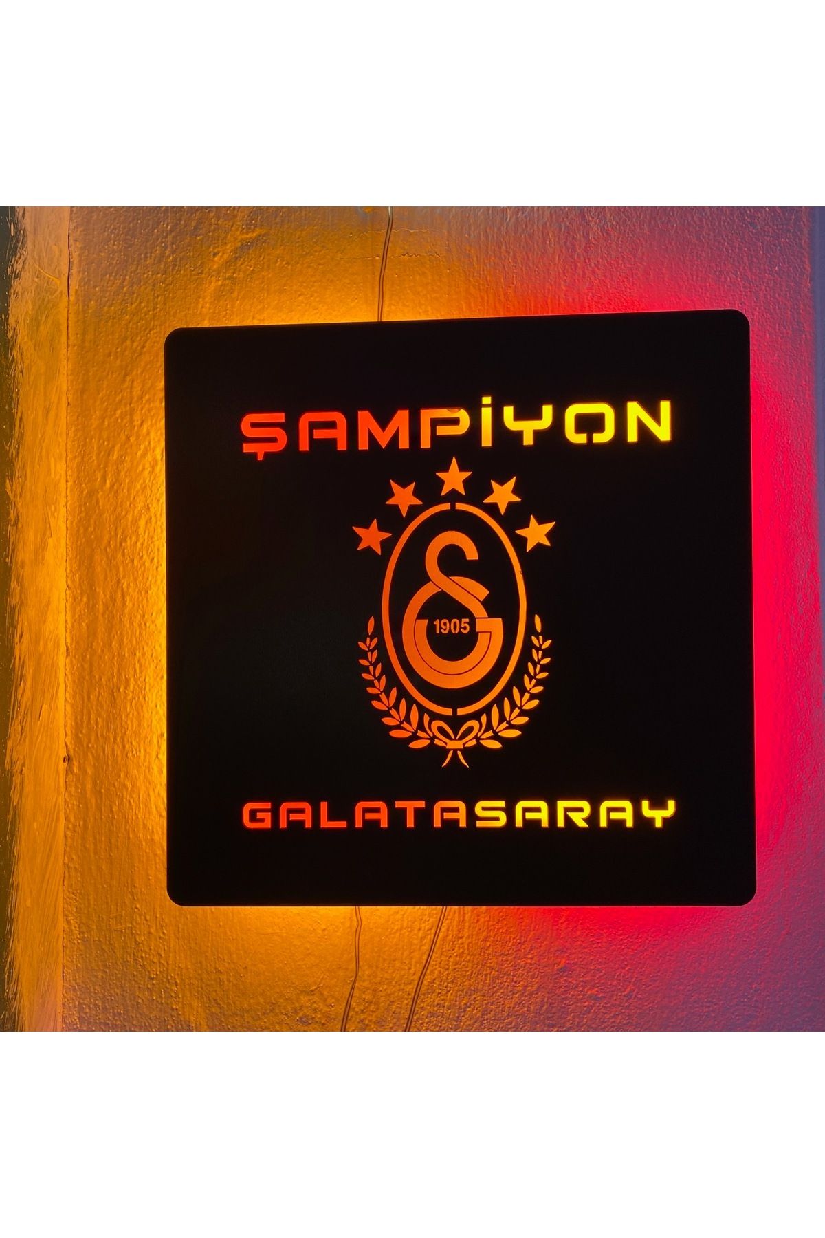 ÖZFA NEON Galatasaray Temalı LED Işıklı MDF Dekor – 30x30 cm | Adaptörlü