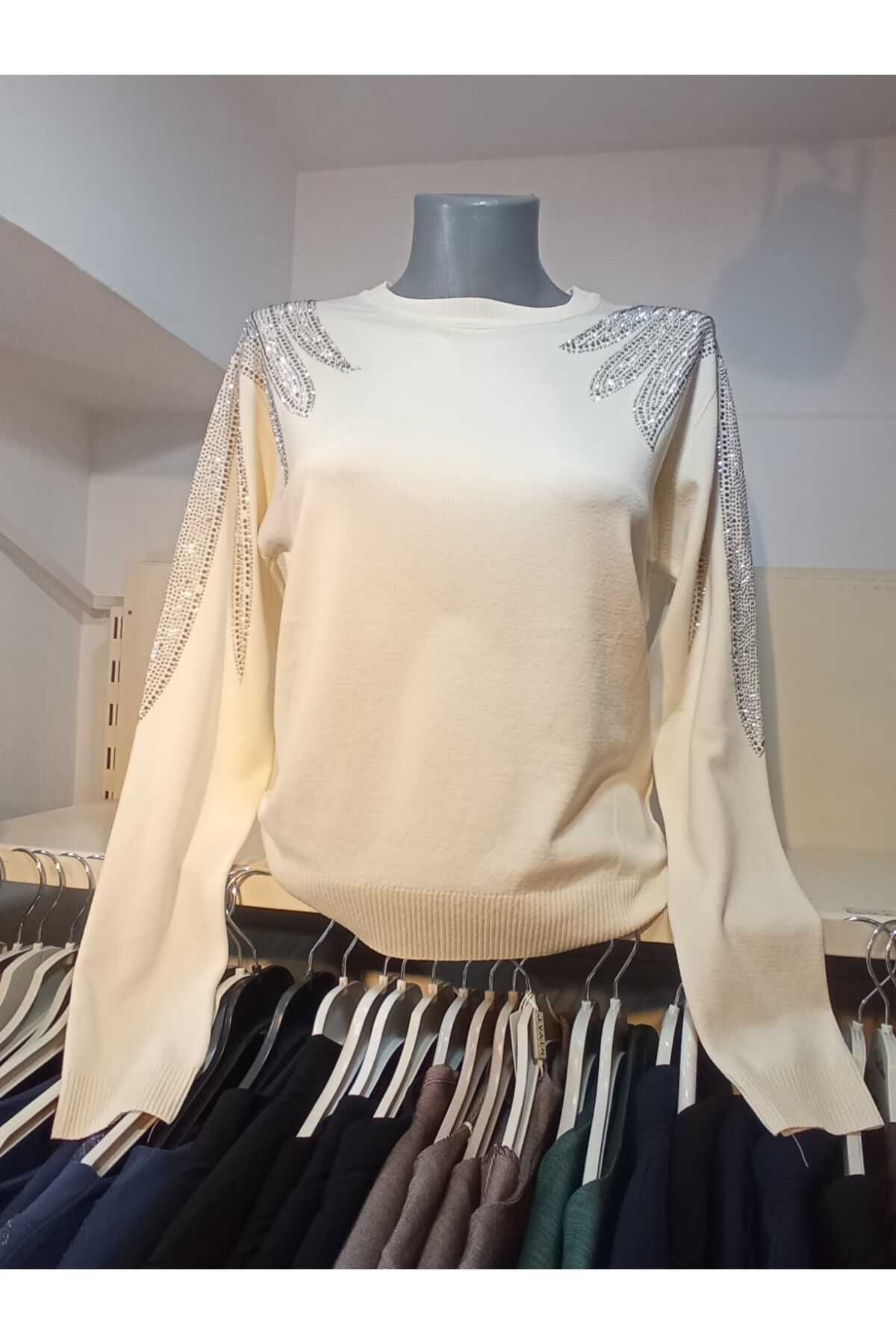 MODA Omuz Taşlı Triko Bluz