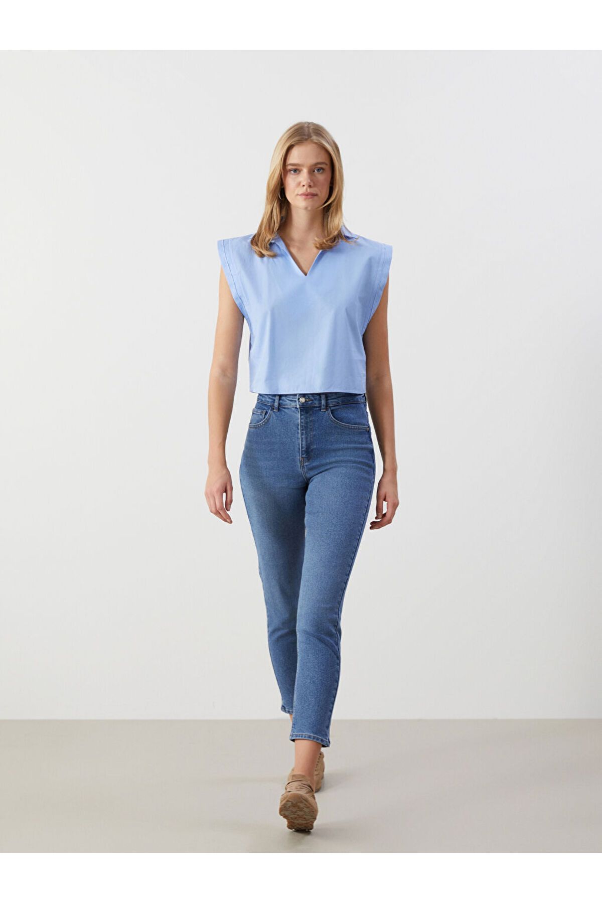 LC Waikiki LCW Jeans Indigo Slim Mom Kadın Jean Pantolon S51949Z8NVY25
