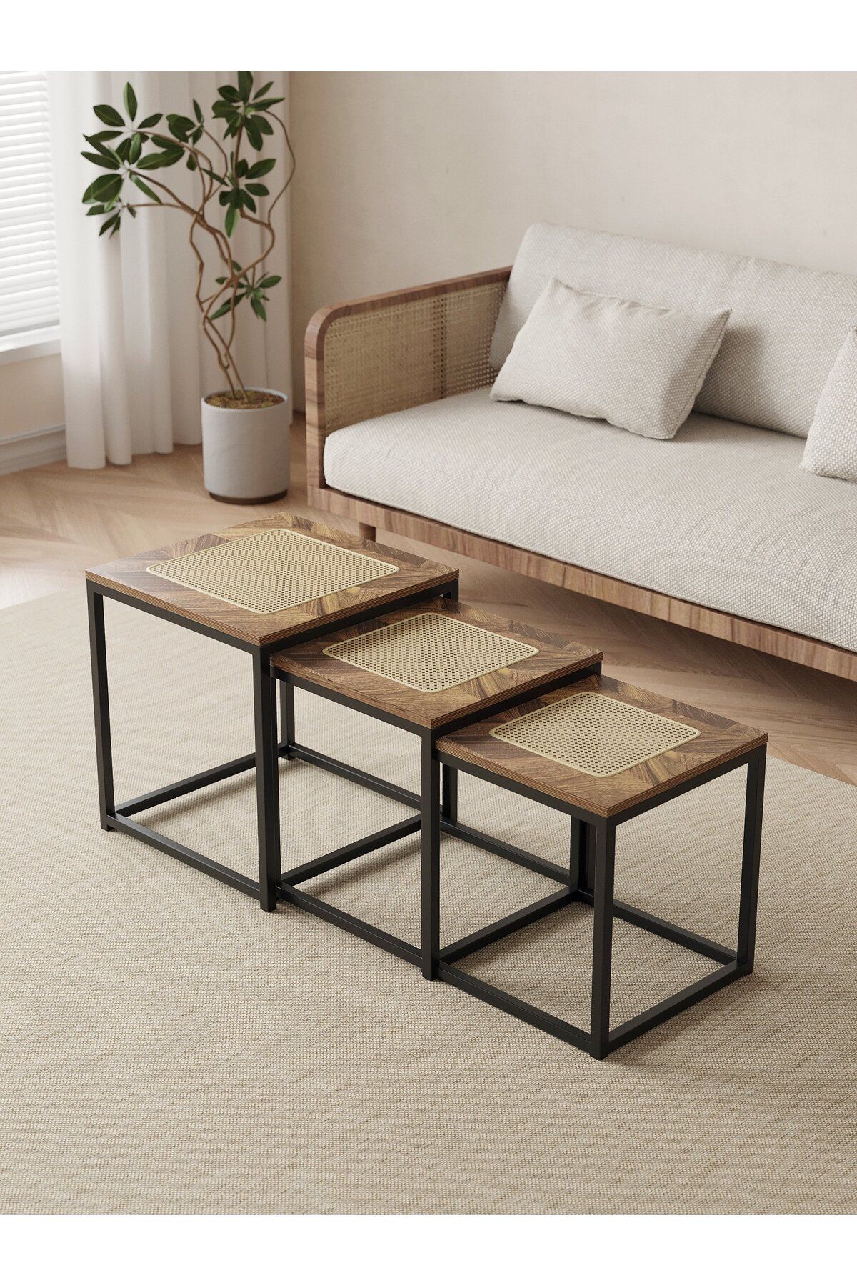 Un-Square side table set with a modern design and a natural touch 3