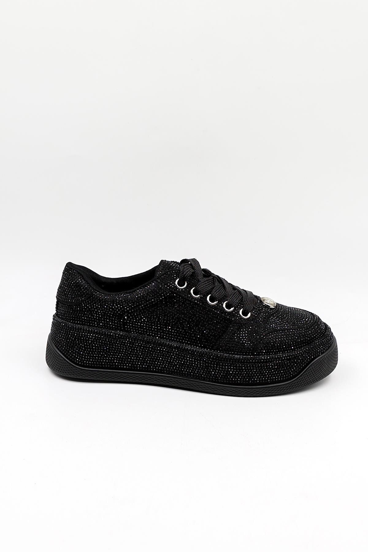 Guja İthal Taş Detaylı Bağcıklı Sneakers Kadın Spor Ayakkabı GJ45110
