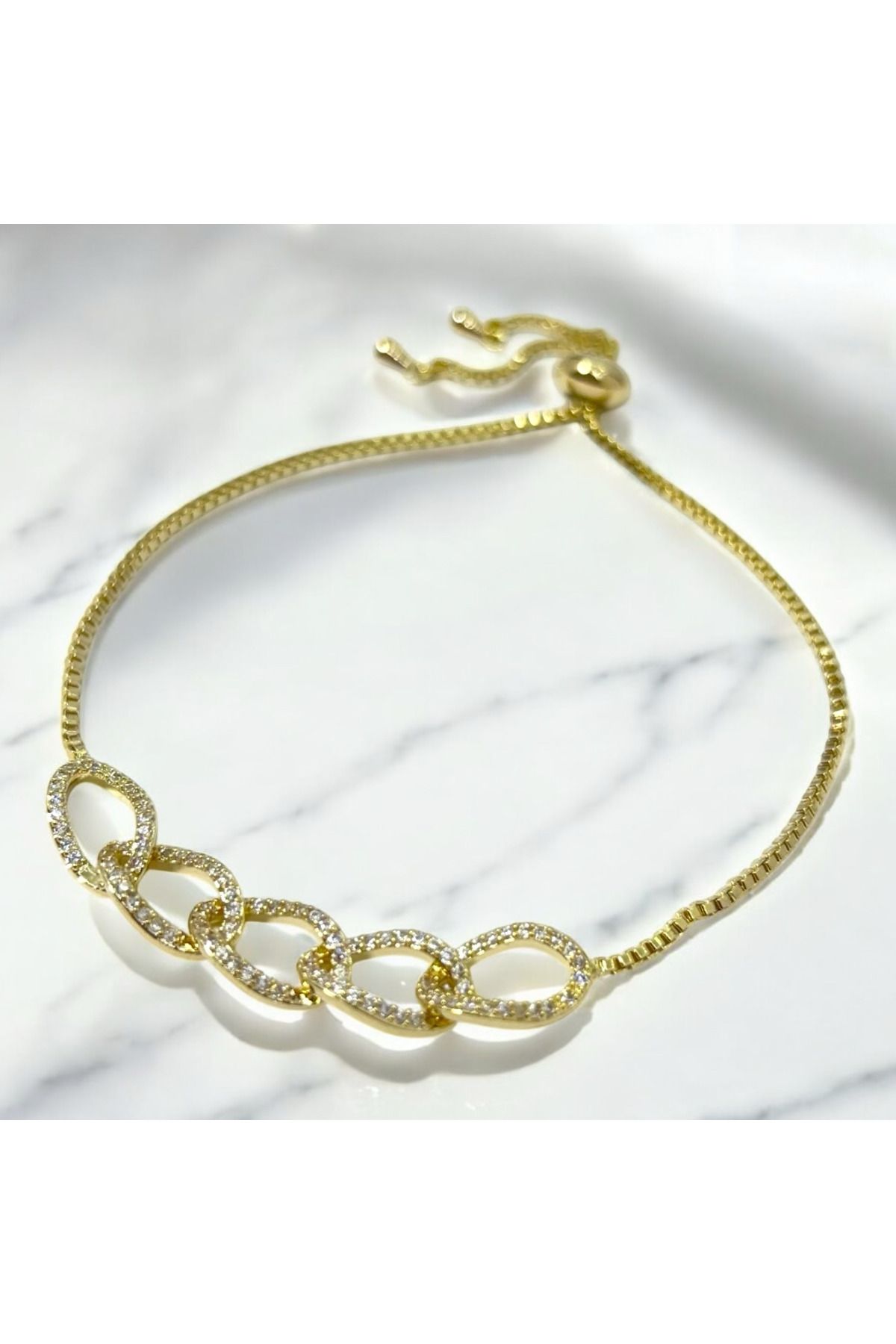 Bumu Design Zirkon Taşlı Halkalı Zarif Gold Çelik Bileklik