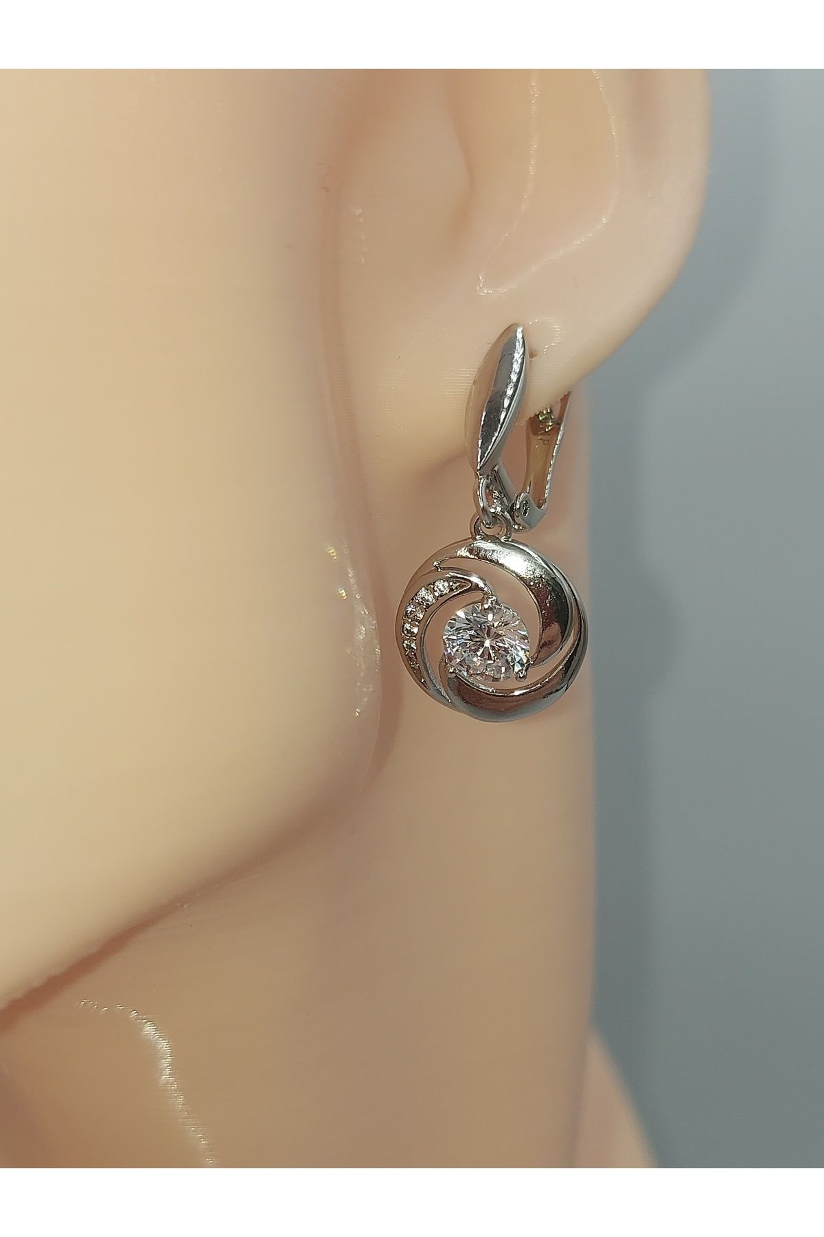 XUPING JEWELRY Xupıng Gümüş Renk Çelik Küpe