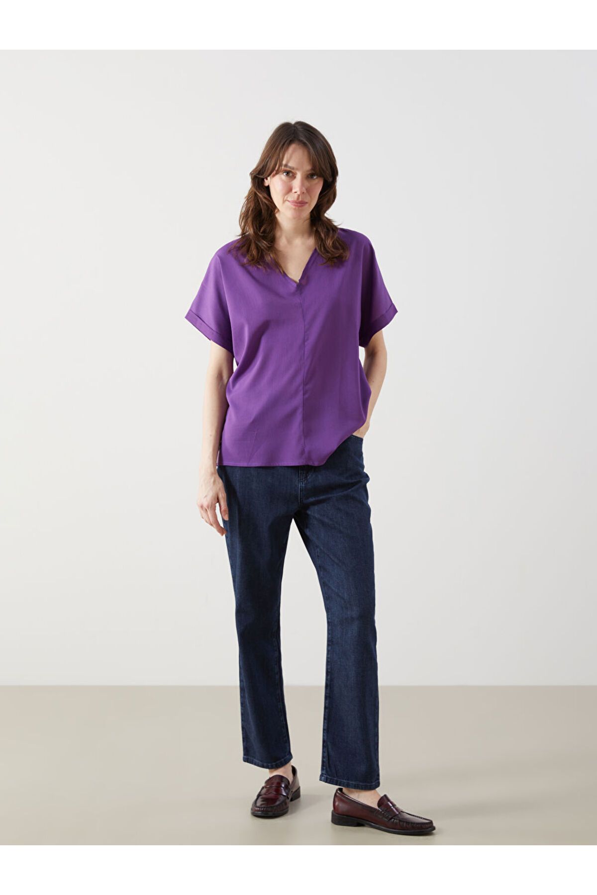 LC Waikiki LCW ECO Indigo Slim Mom Kadın Jean Pantolon S5LU33Z8NVY25