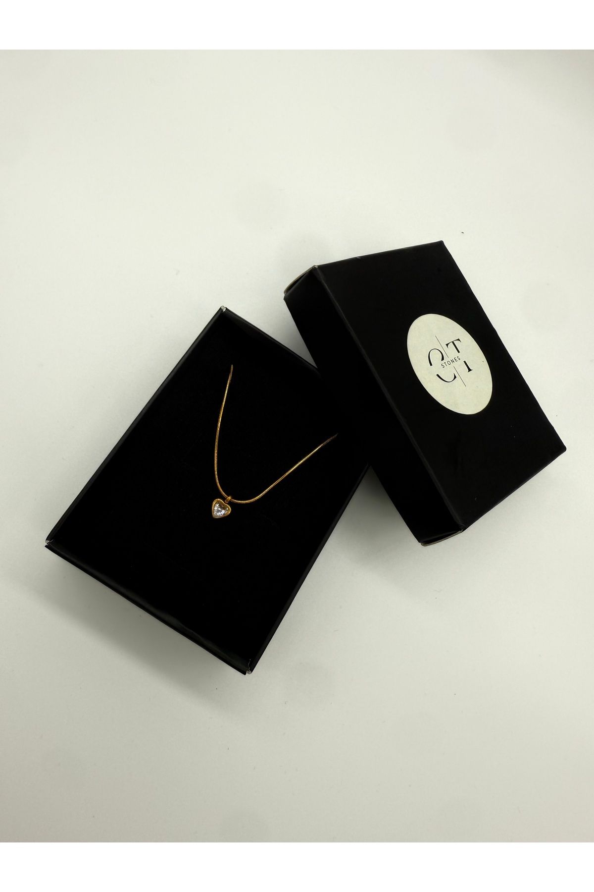 CT STONES Minimal kalp kolye