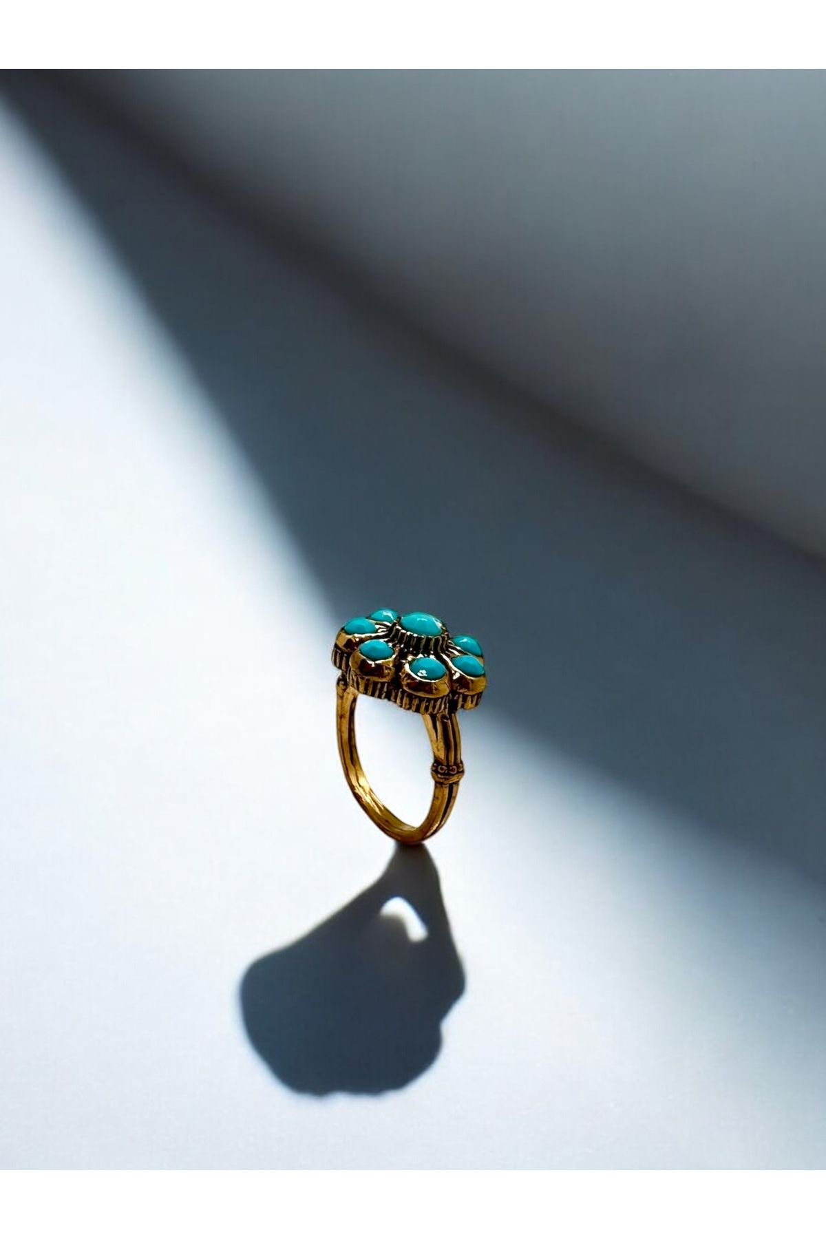 FUYA JEWELLERY Taşlı Çiçek Motif Yüzük