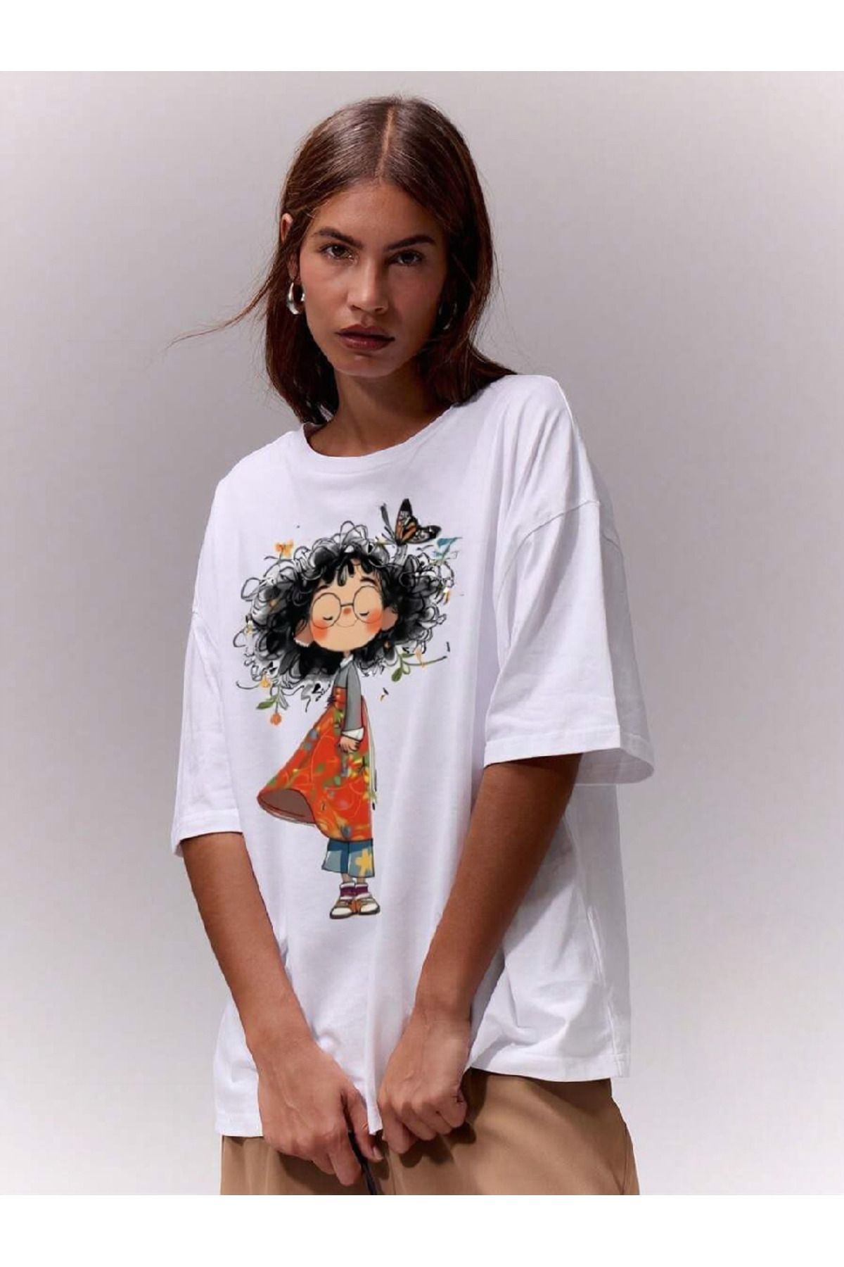 ELNOYA Unisex Pamuklu Beyaz Oversize "Küçük Kız" Baskılı Rahat Günlük T-shirt