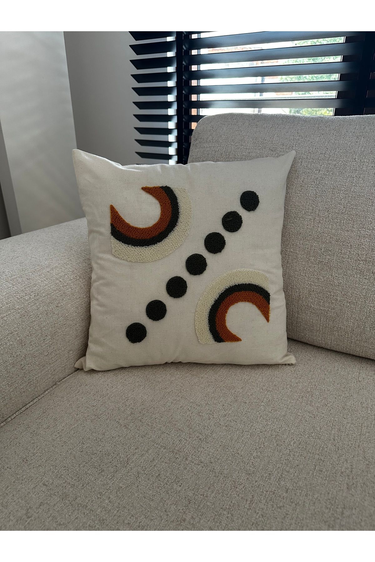 NURHAN HOME COLLECTION 1 Adet Punch Nakışlı Kırlent Kılıfı