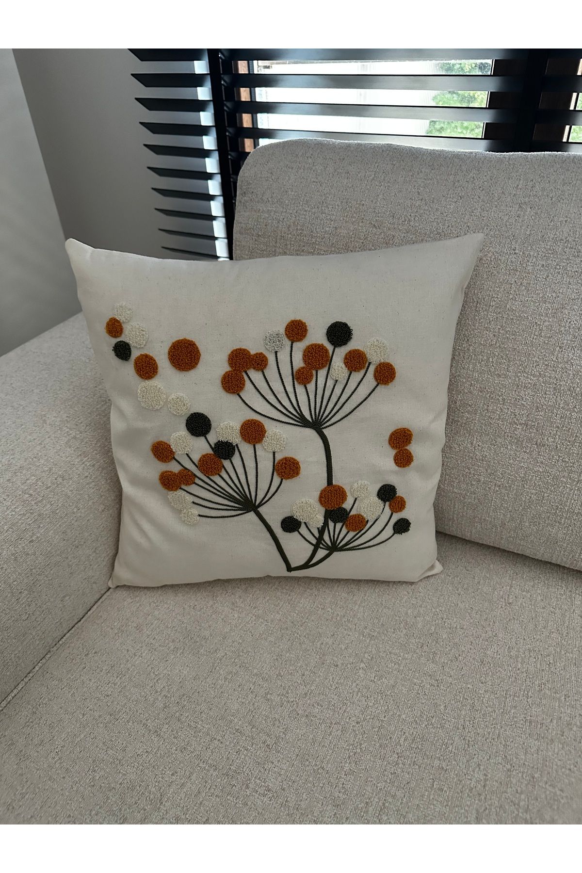 NURHAN HOME COLLECTION 1 Adet Punch Nakışlı Kırlent Kılıfı