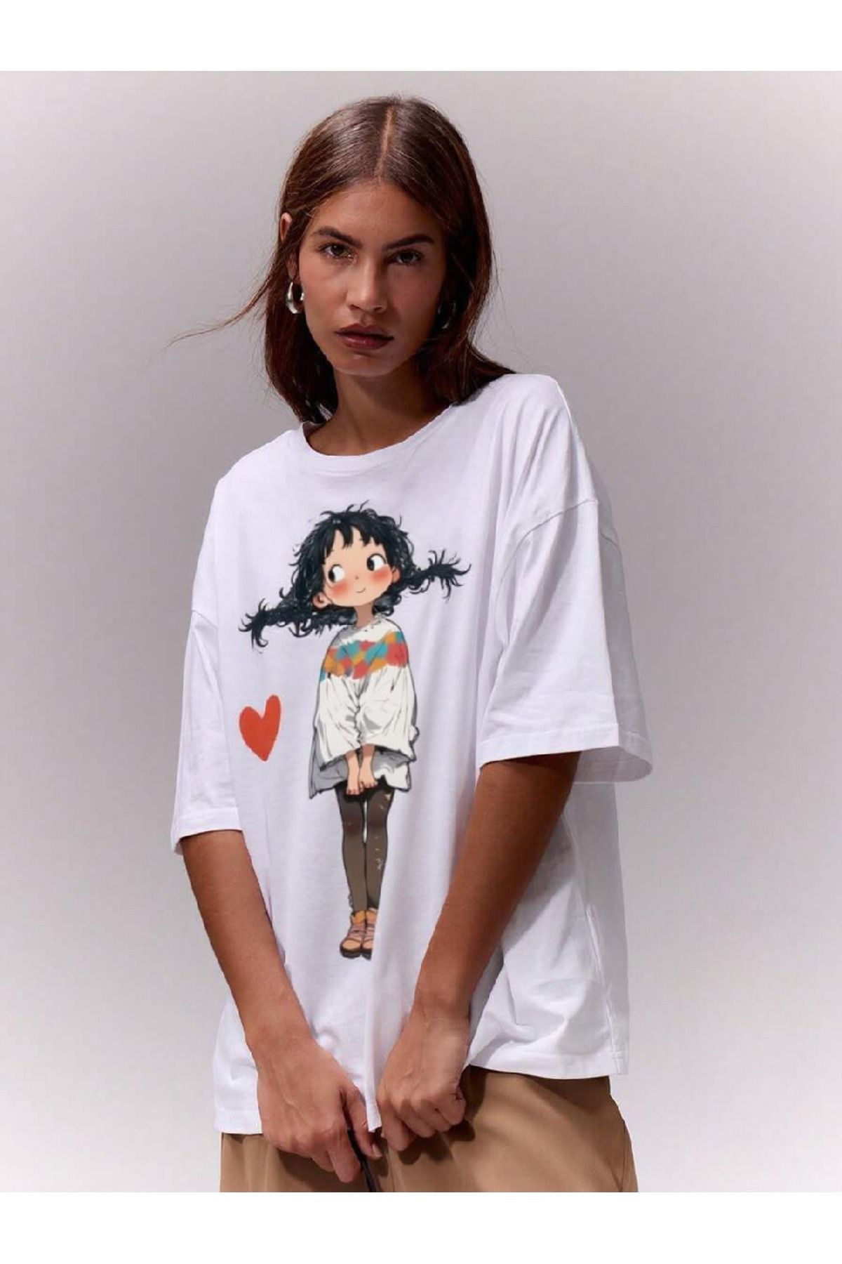 ELNOYA Unisex Pamuklu Beyaz Oversize "Sevimli Kız" Baskılı Rahat Günlük T-shirt